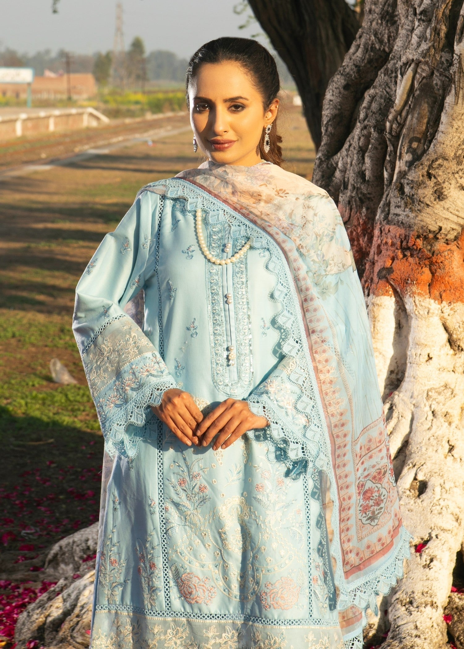 lawn Kurta Set in Light blue