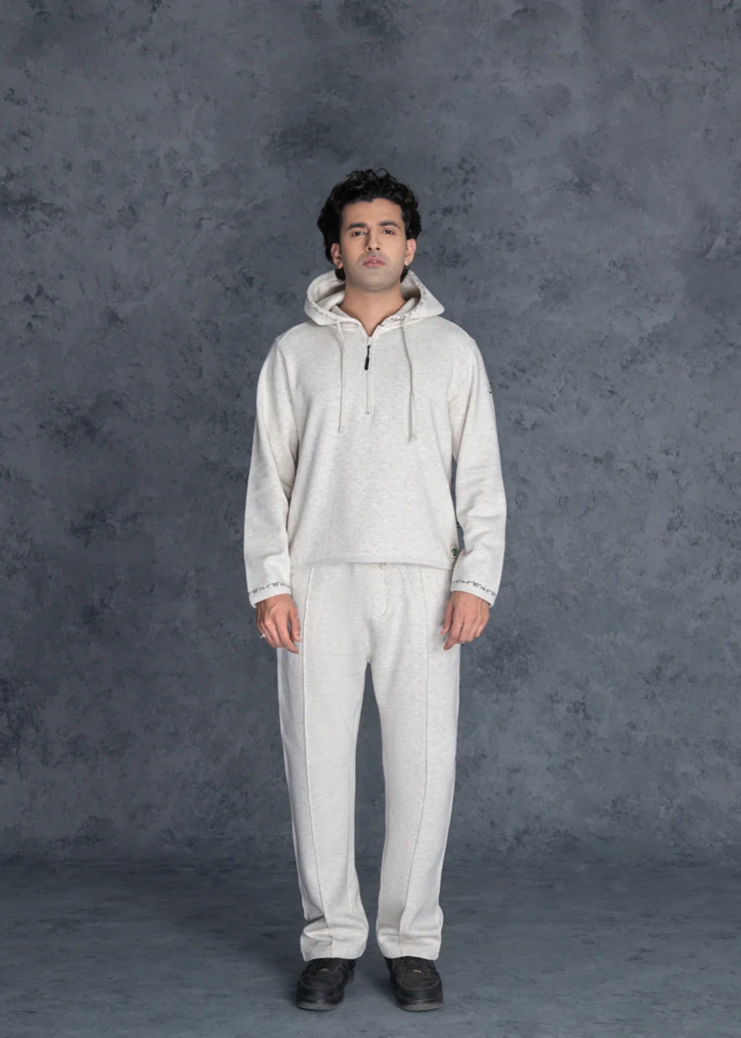 fleece Trousers in White smoke
