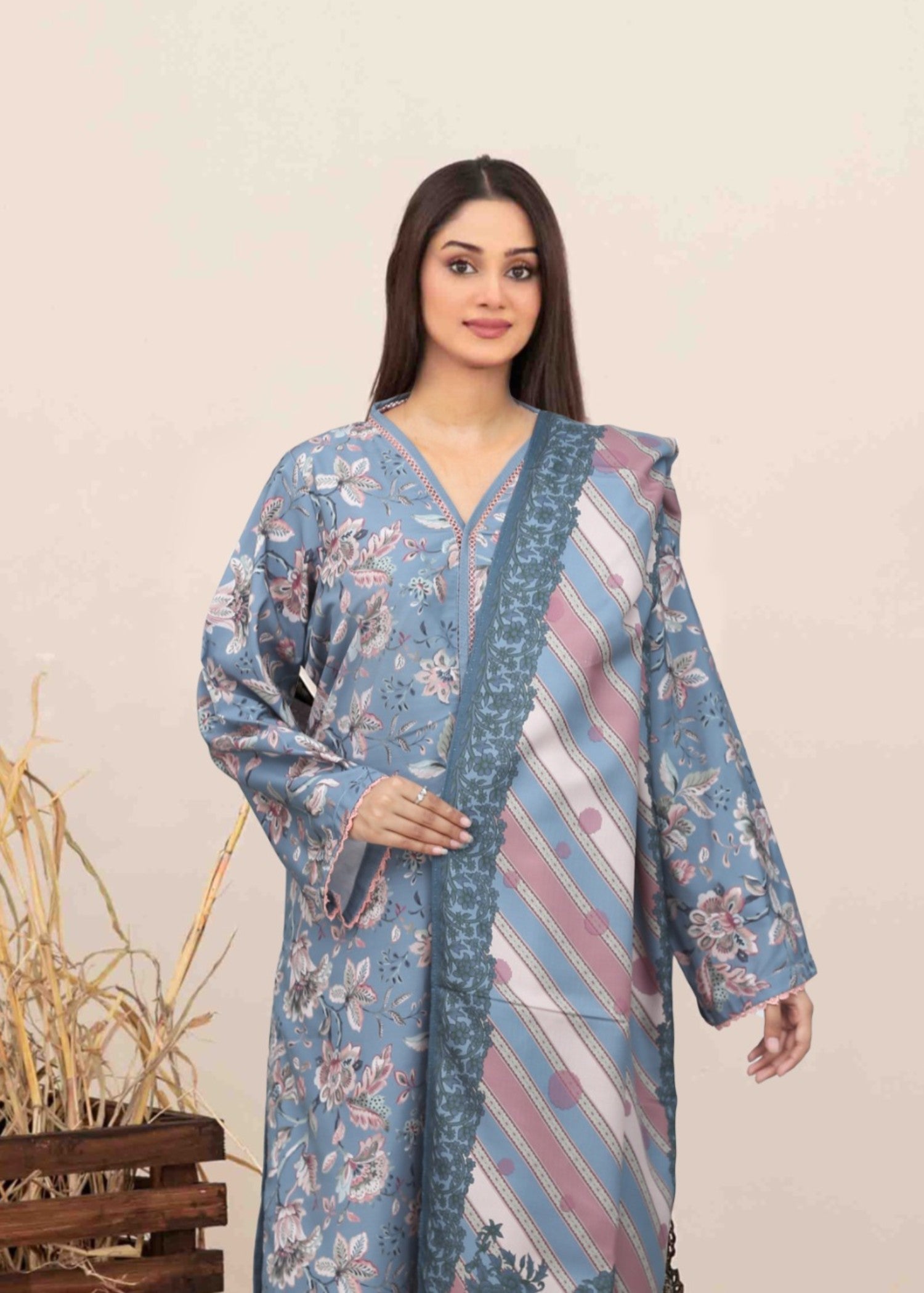 khaddar Kurta Set in Light blue