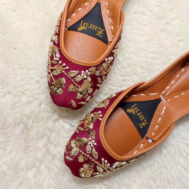 Khussa in Maroon by - High Quality Women Khussa YRH2015