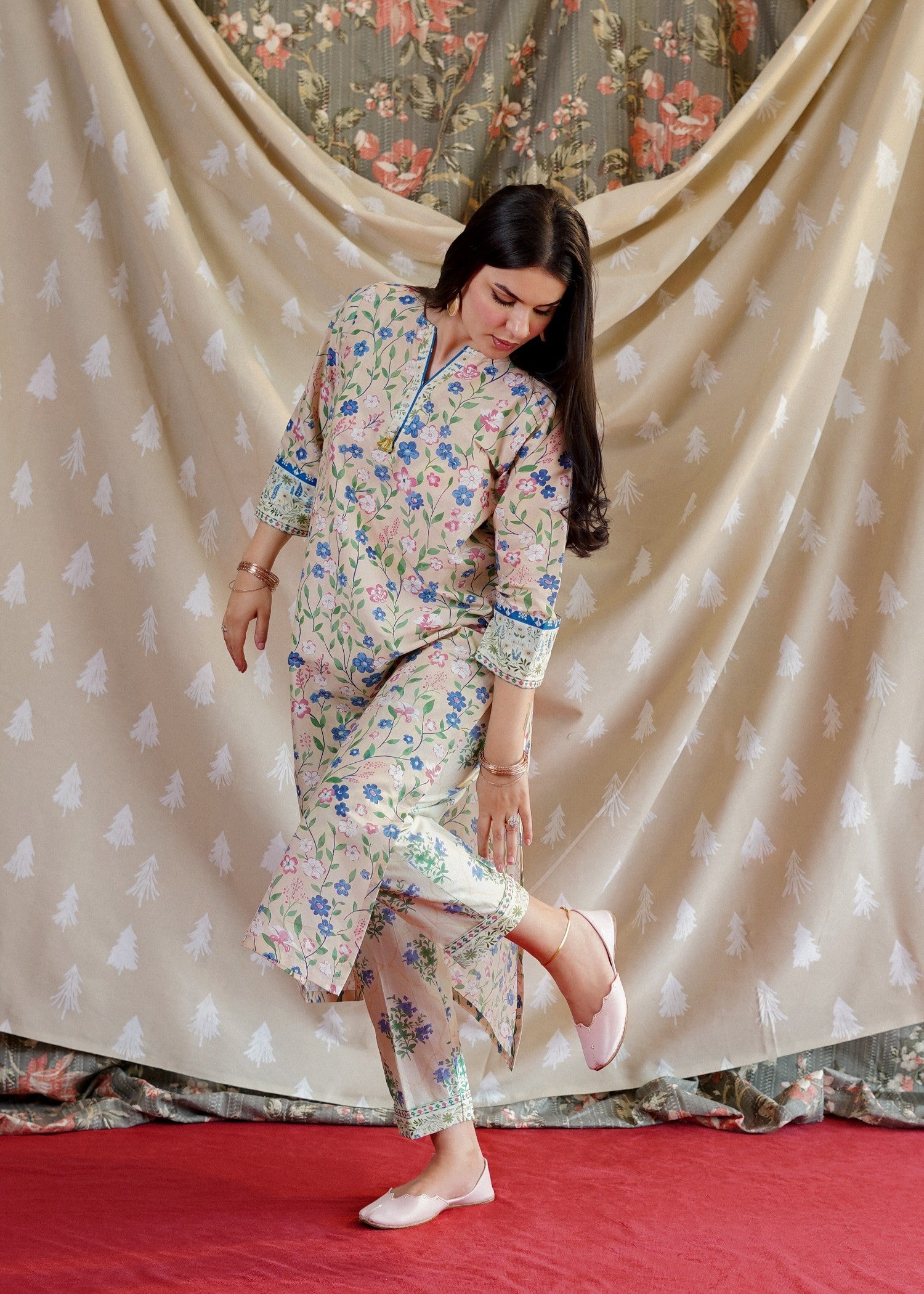 lawn Kurta Set in Vanilla
