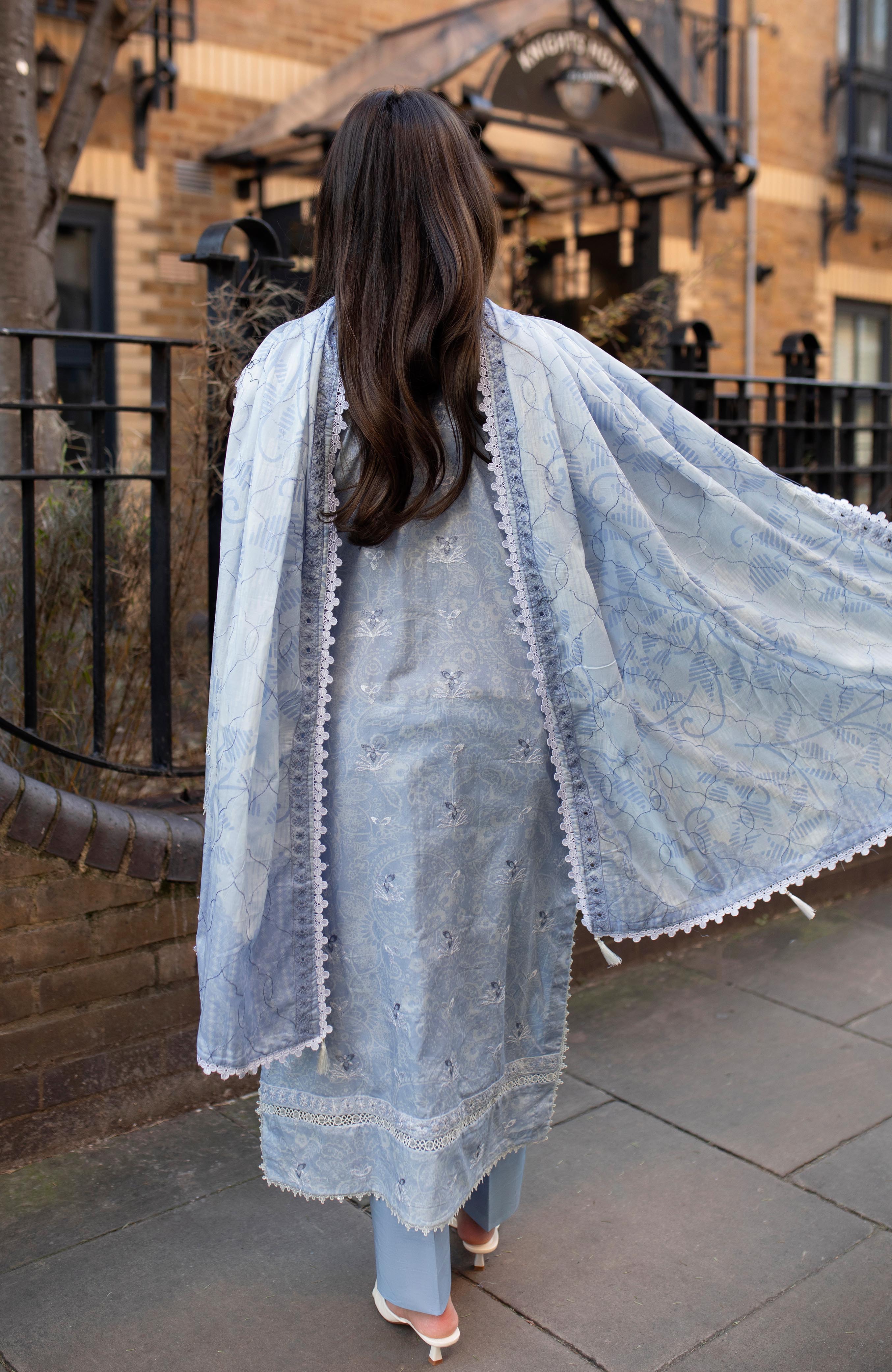 Dhagakari Lawn – DKE-26-11