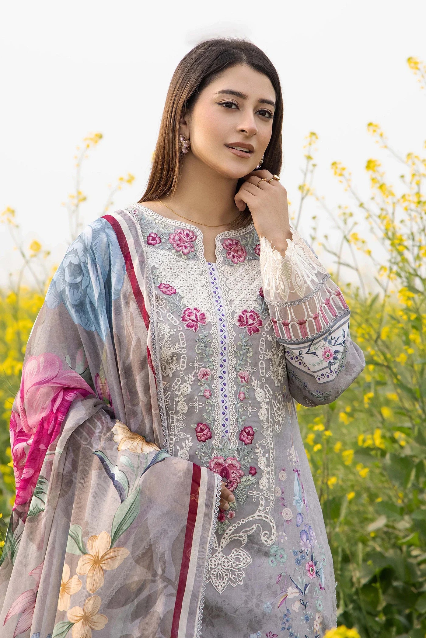 Lawn Prints – 1703