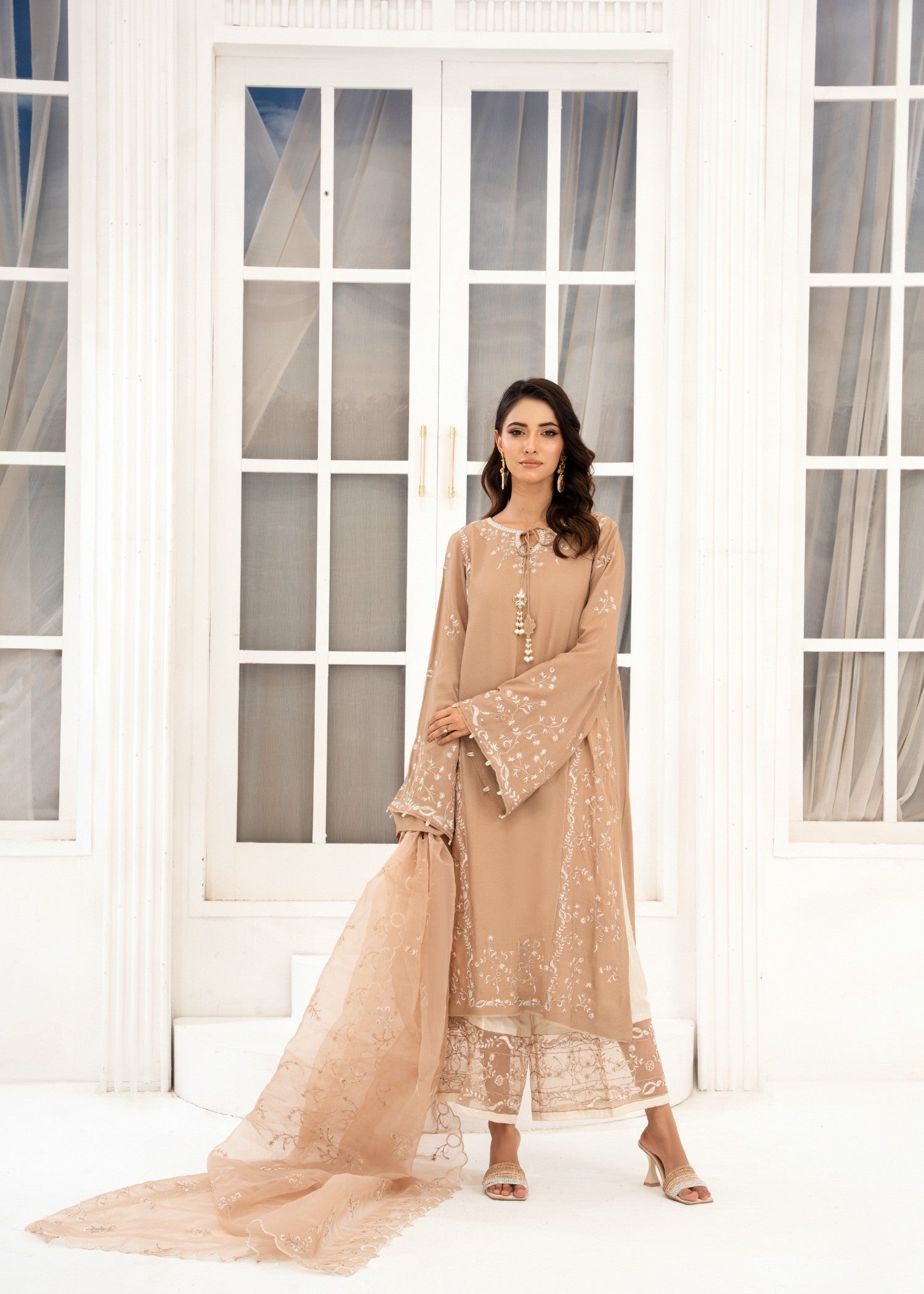 crepe Kurta Set in Mocha brown