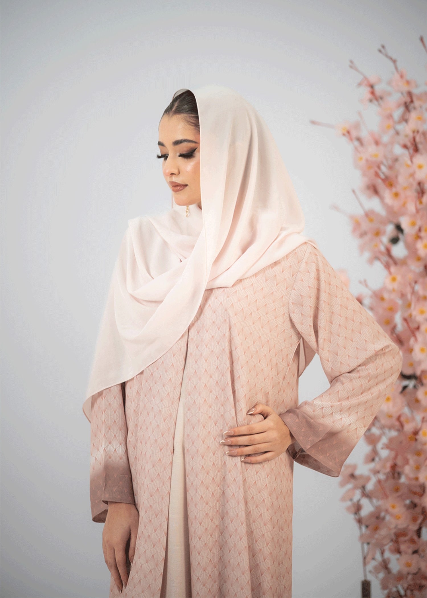 chiffon Abaya in Pastel pink