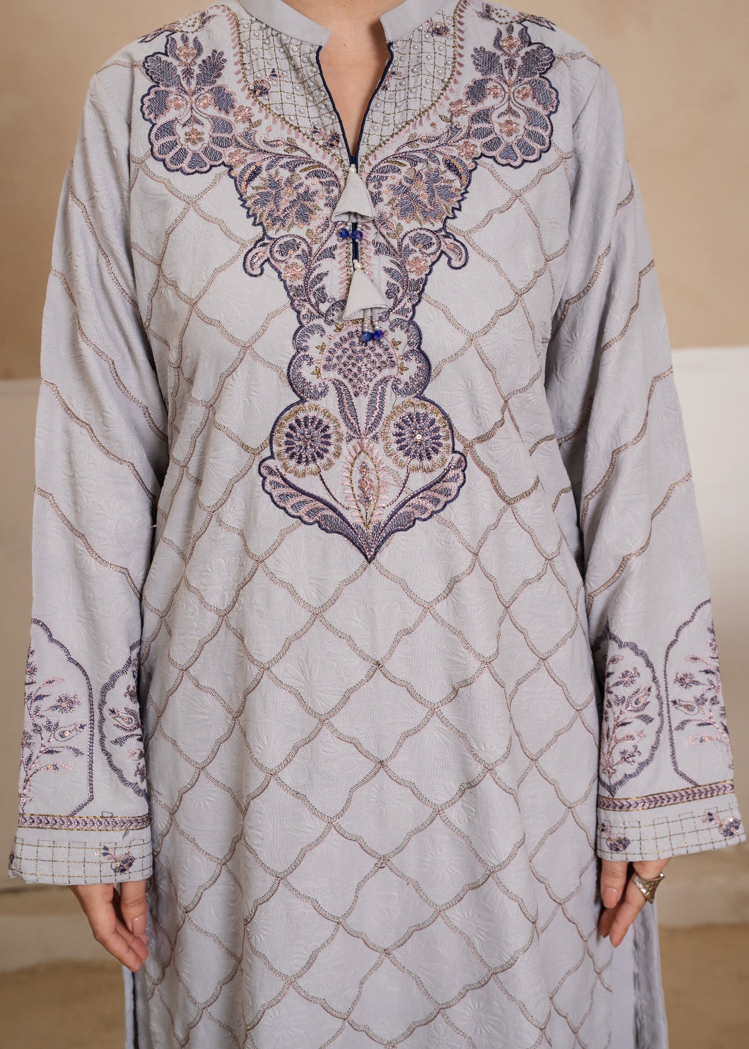 khaddar Kurta Set in Pastel grey
