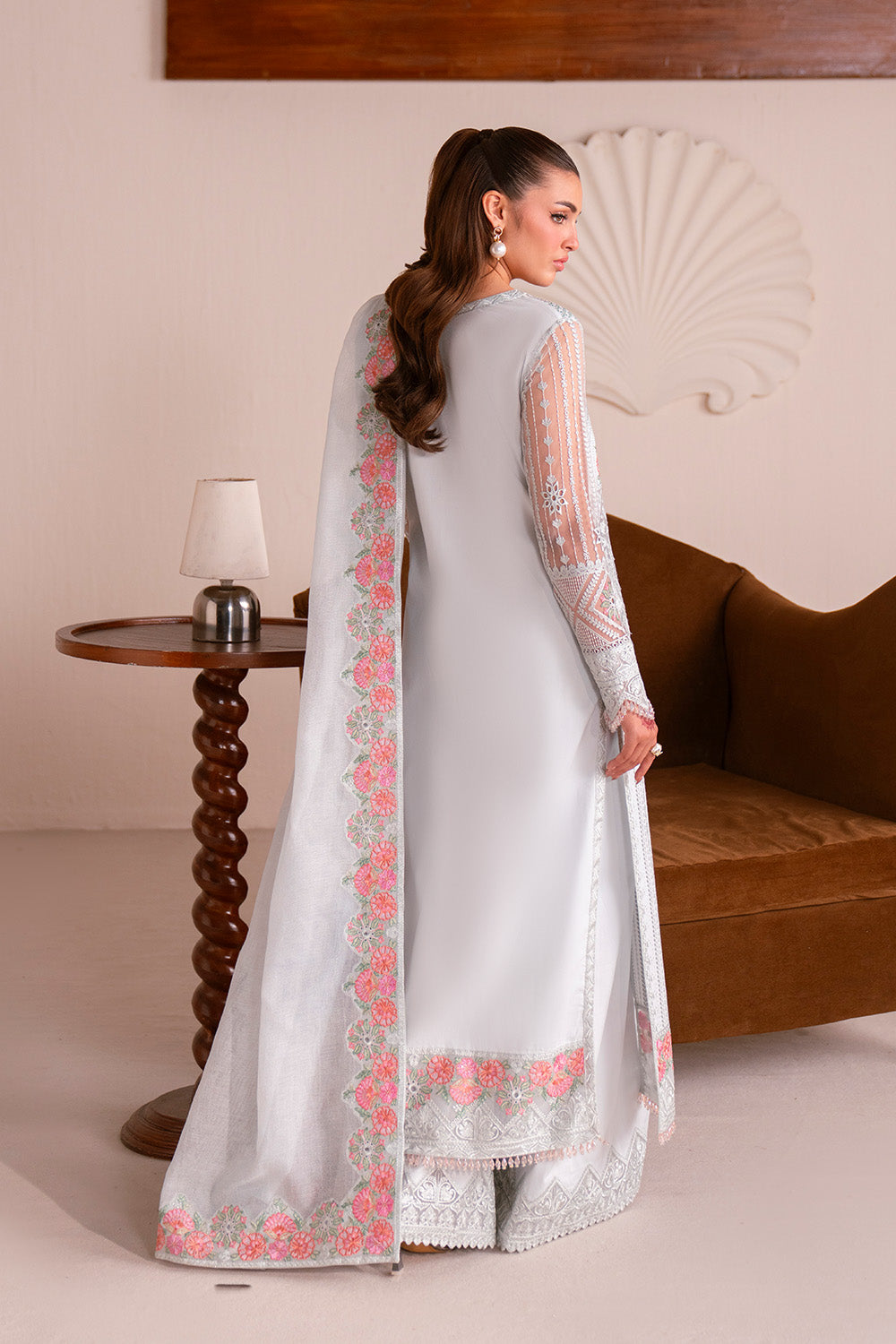 Bloom Poise Lawn Edit – AURÉLIE - MSU0680