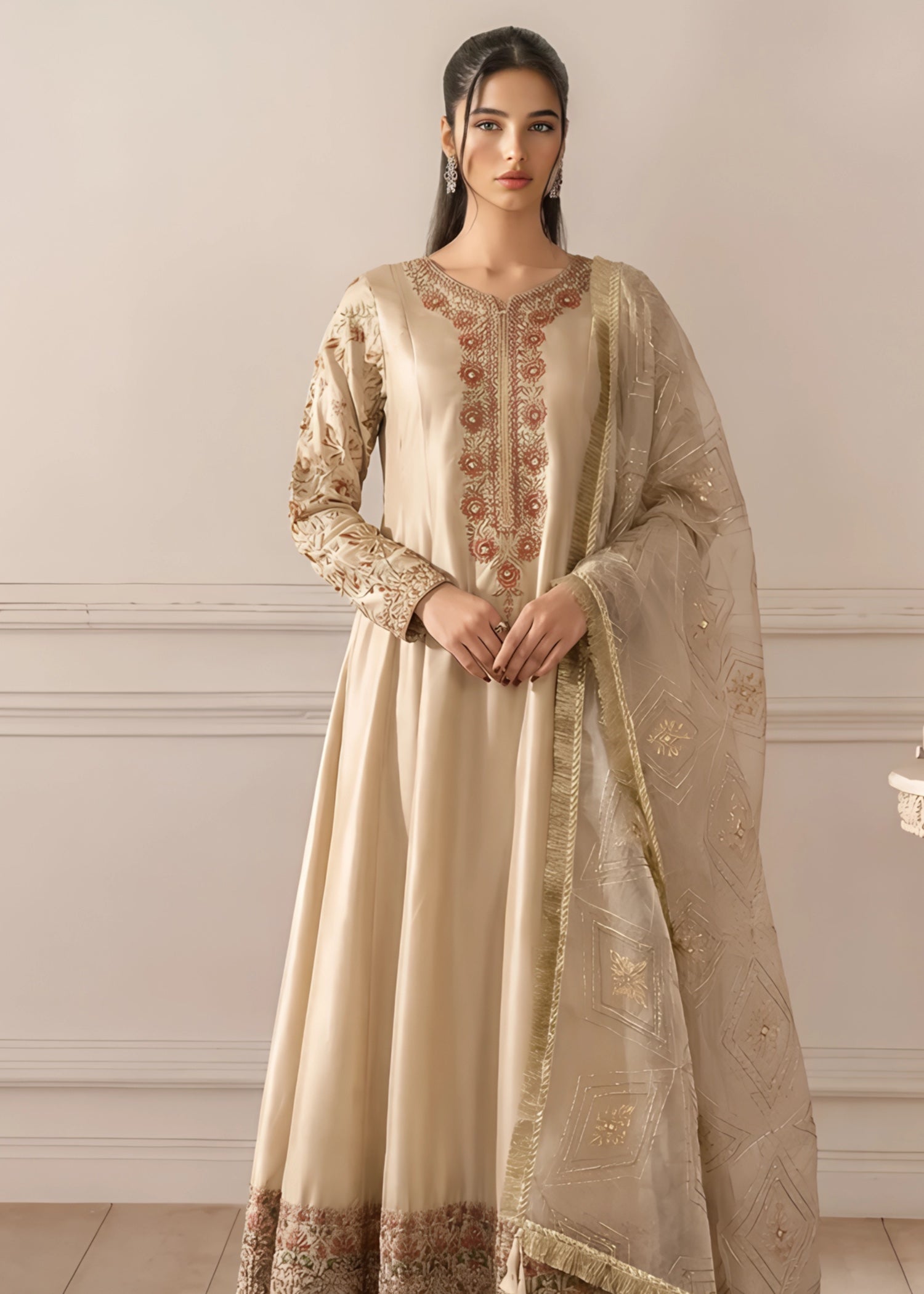 silk Maxi in Beige
