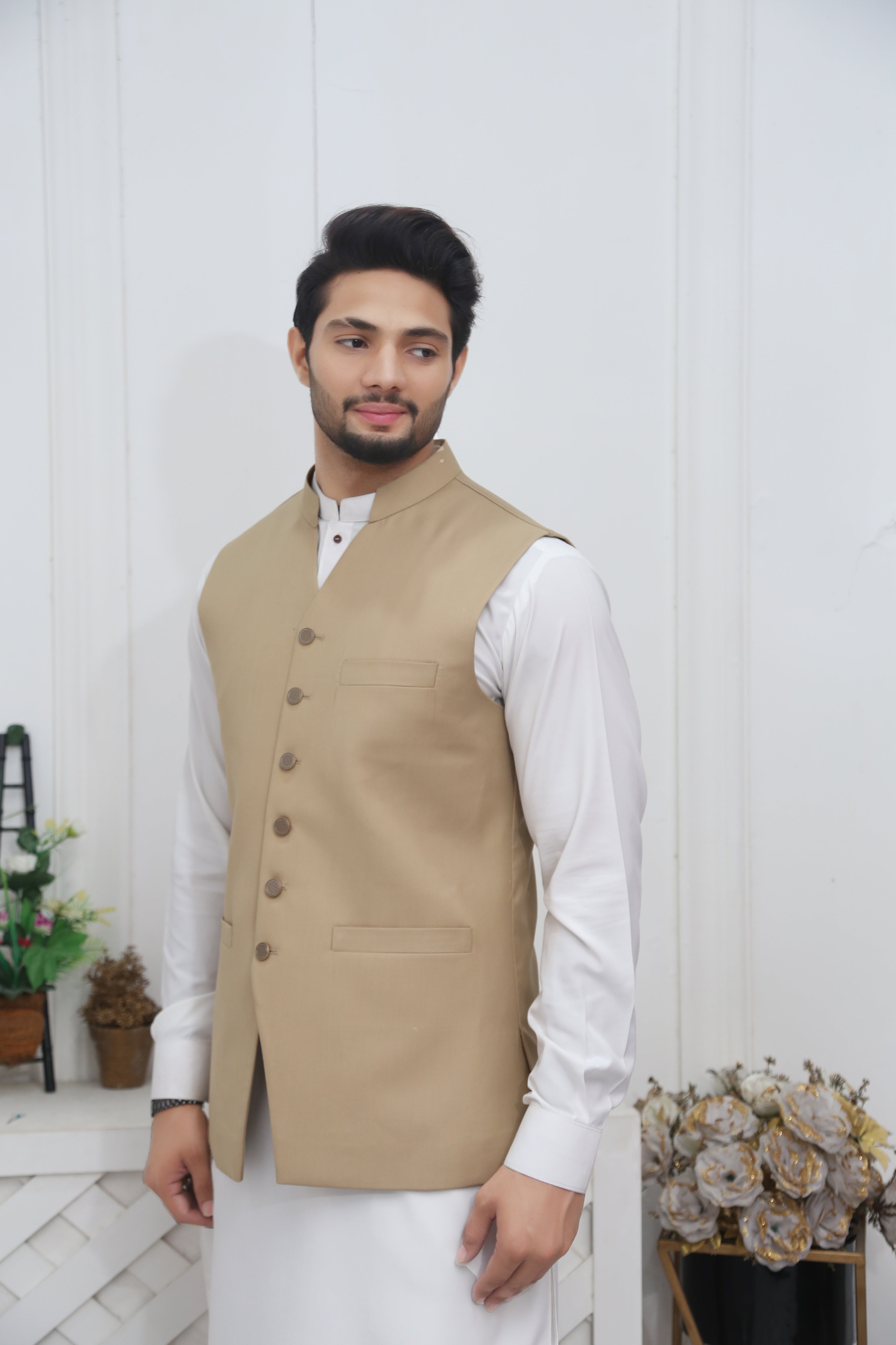 tropical Waistcoat in Beige