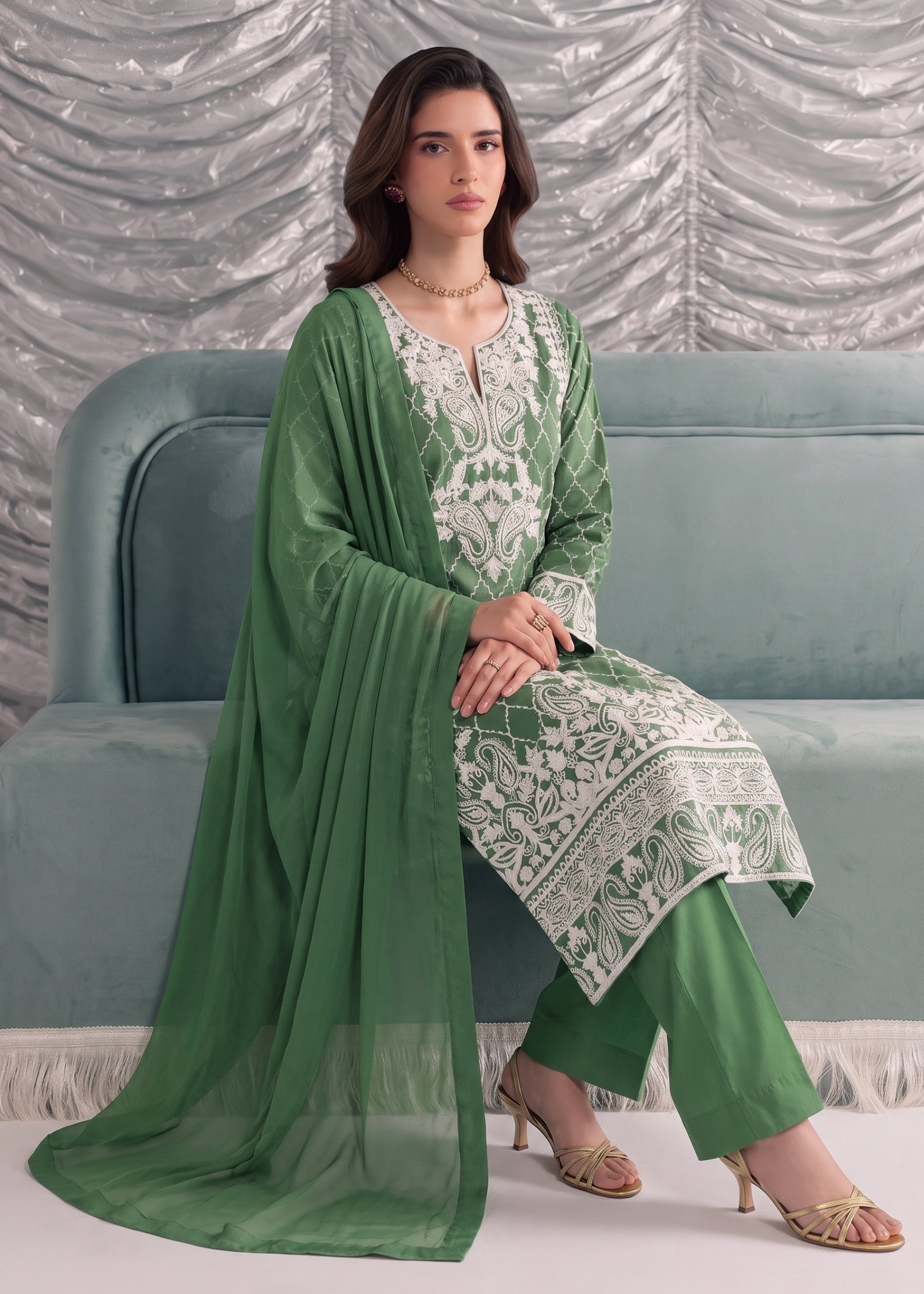 linen Kurta Set in Kelly green