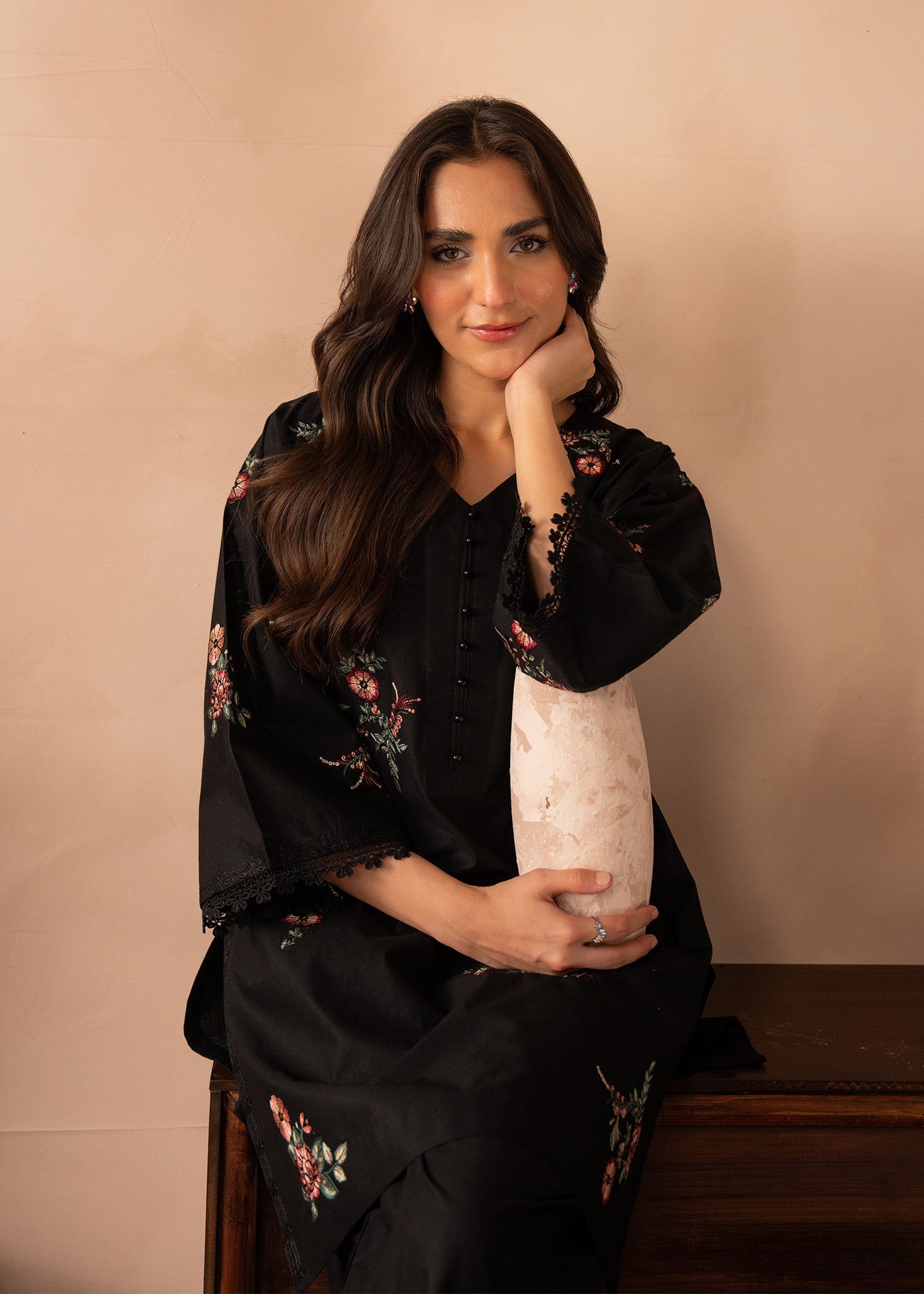 lawn Kurta Set in Black, white