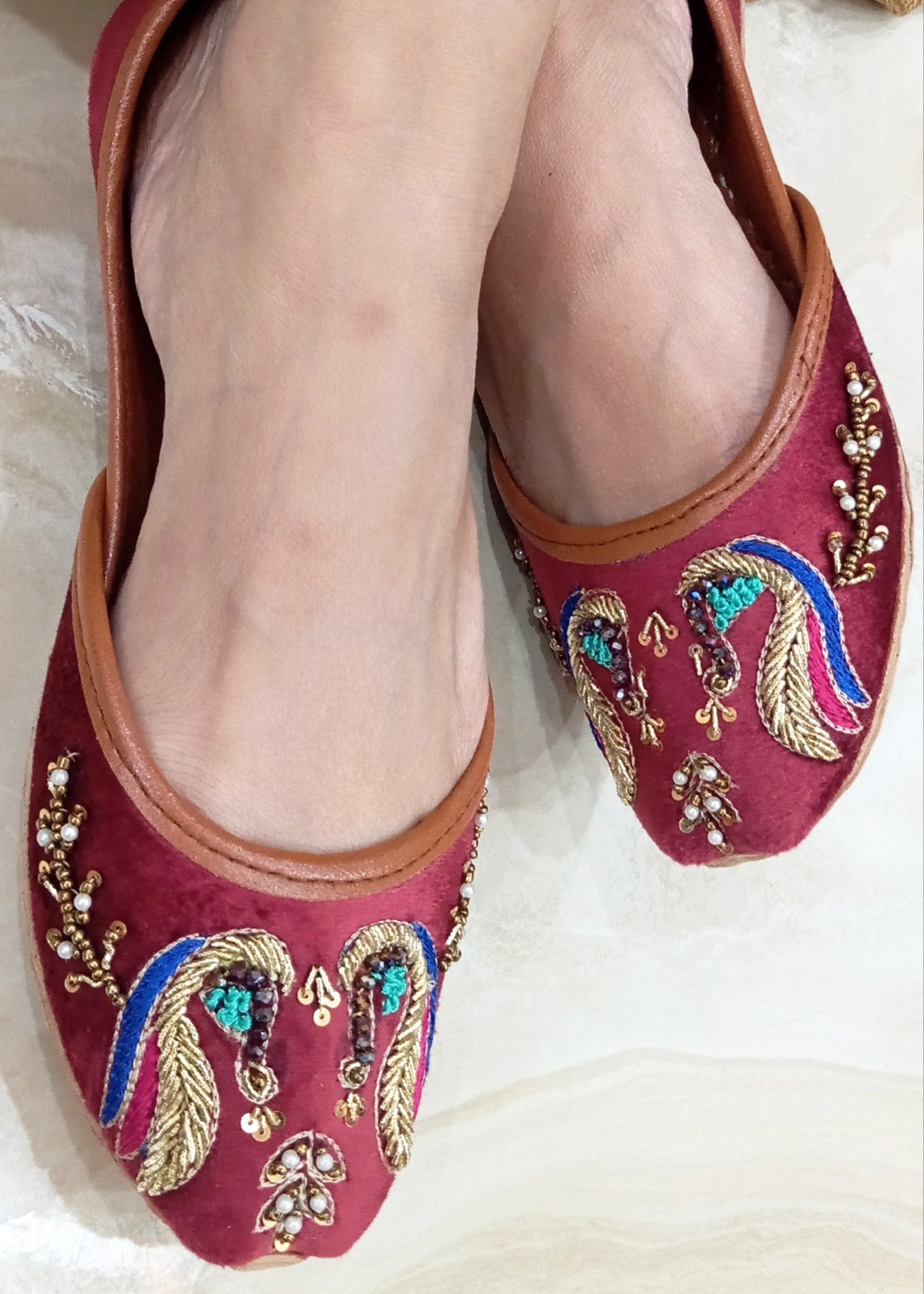 Khussa in Maroon by - High Quality Women Khussa VJW5247