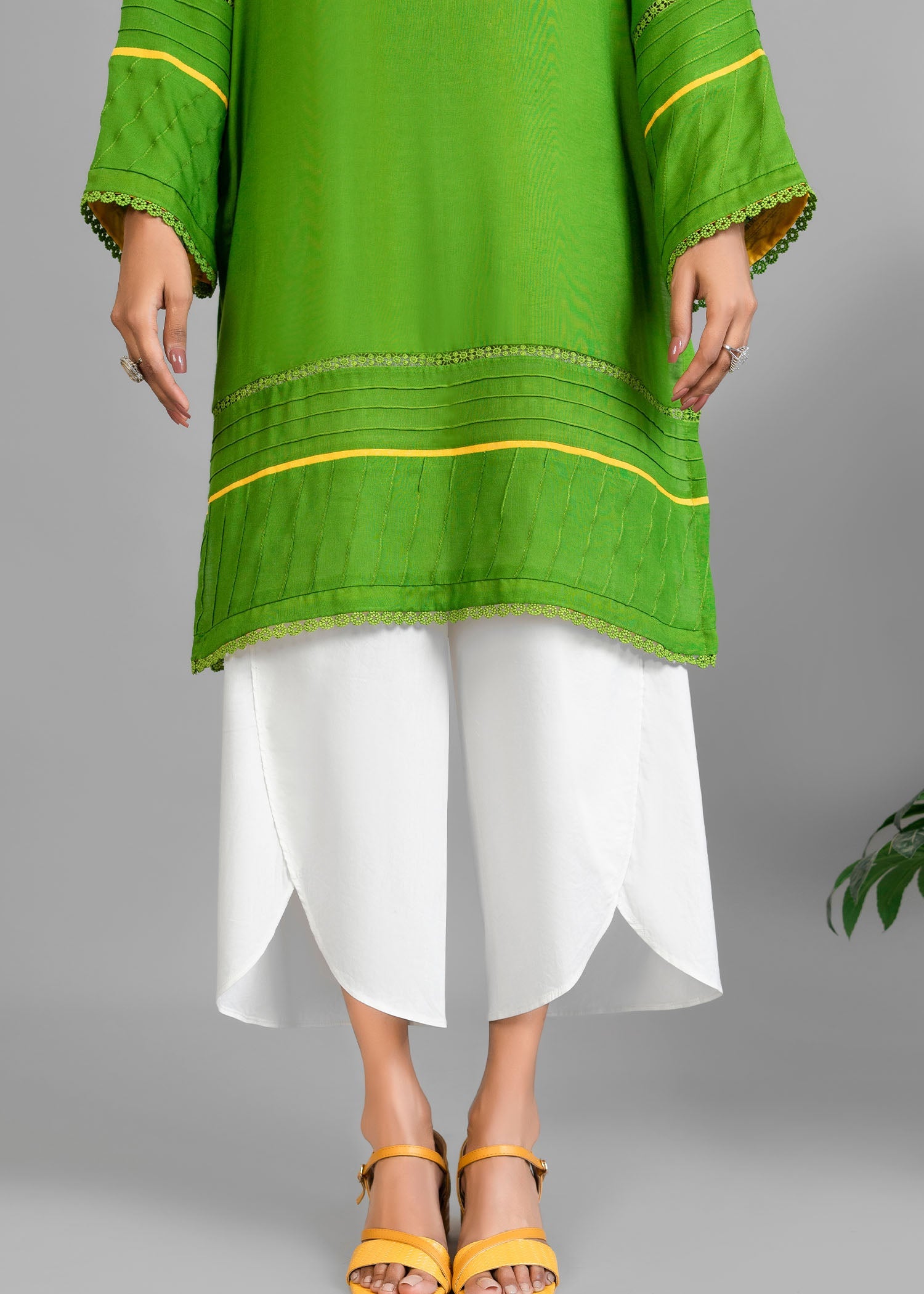 linen Kurta Set in Green