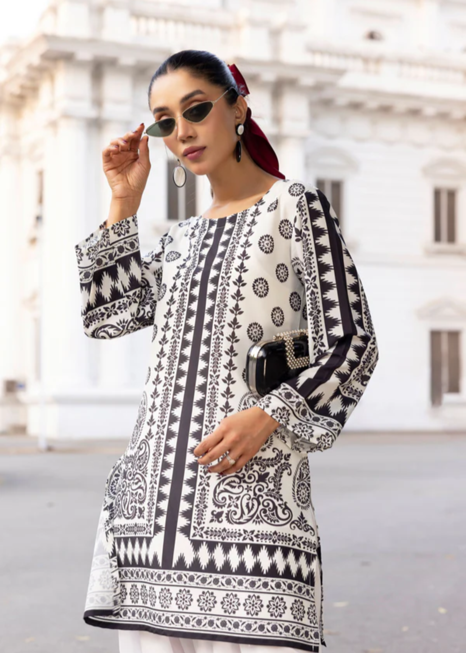 lawn Kurti in White, pitch