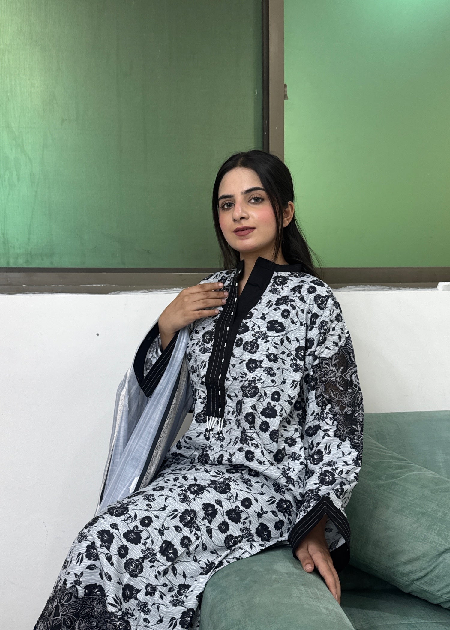 blended grip silk Kurta Set in Light grey