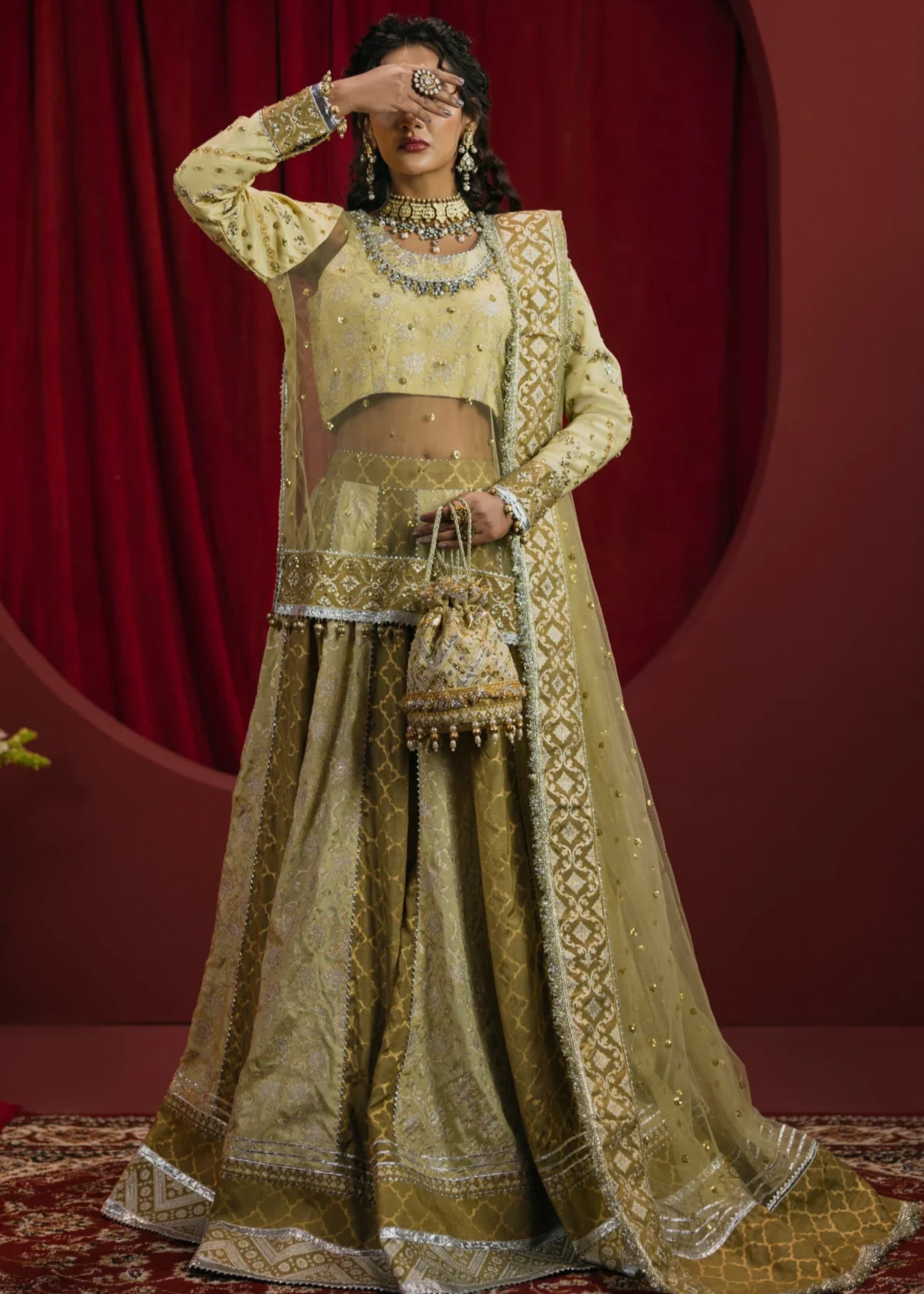 net Unstitched in Pale yellow