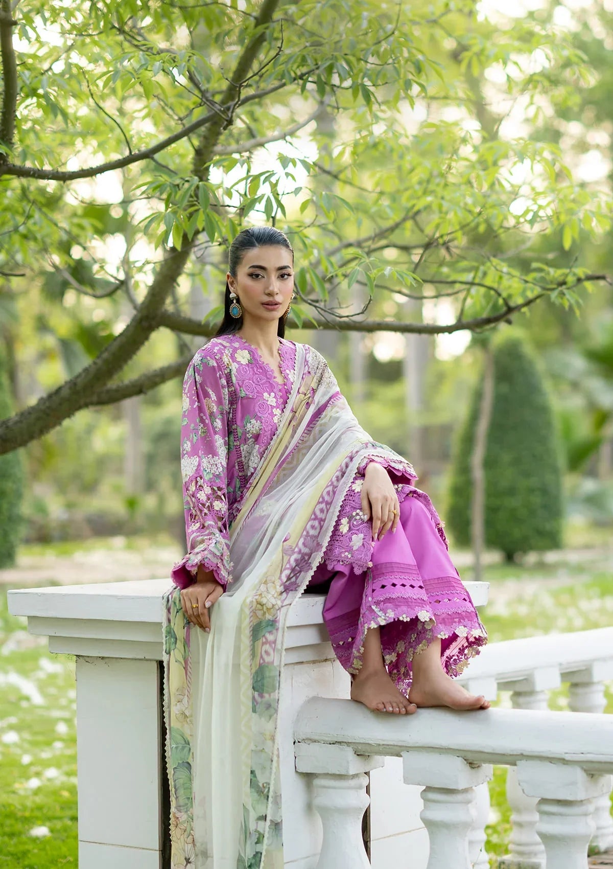 Signature Lawn Edit – 7b Kiara