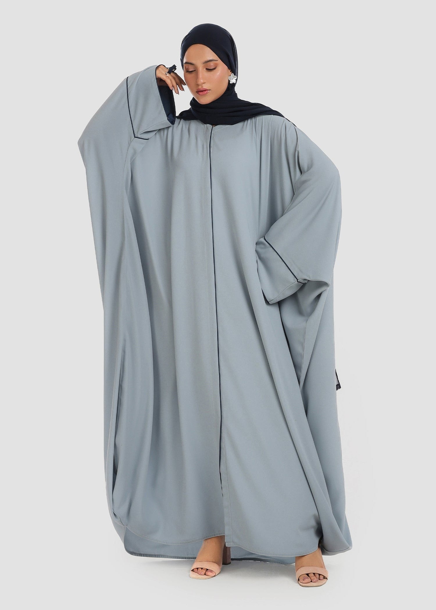 polyester Abaya in Cloud blue