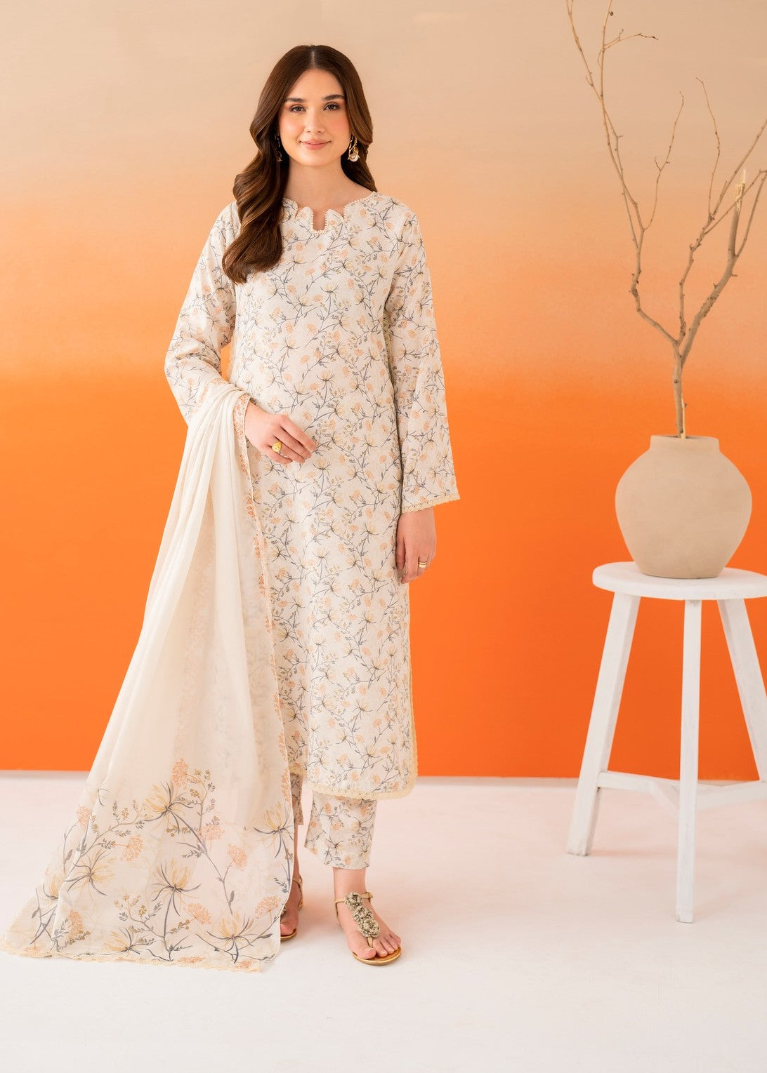 cambric Kurta Set in Off-white