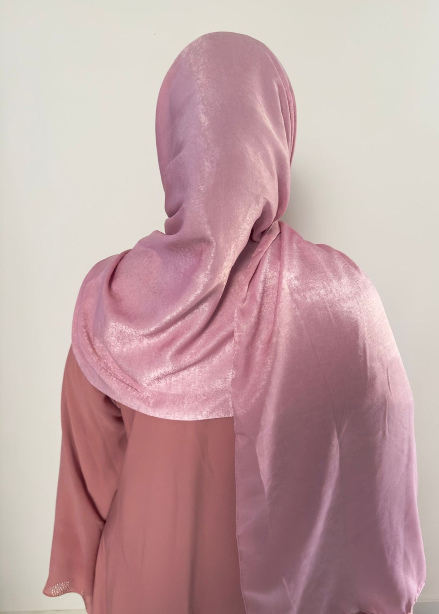 velvet Hijab in Rose pink
