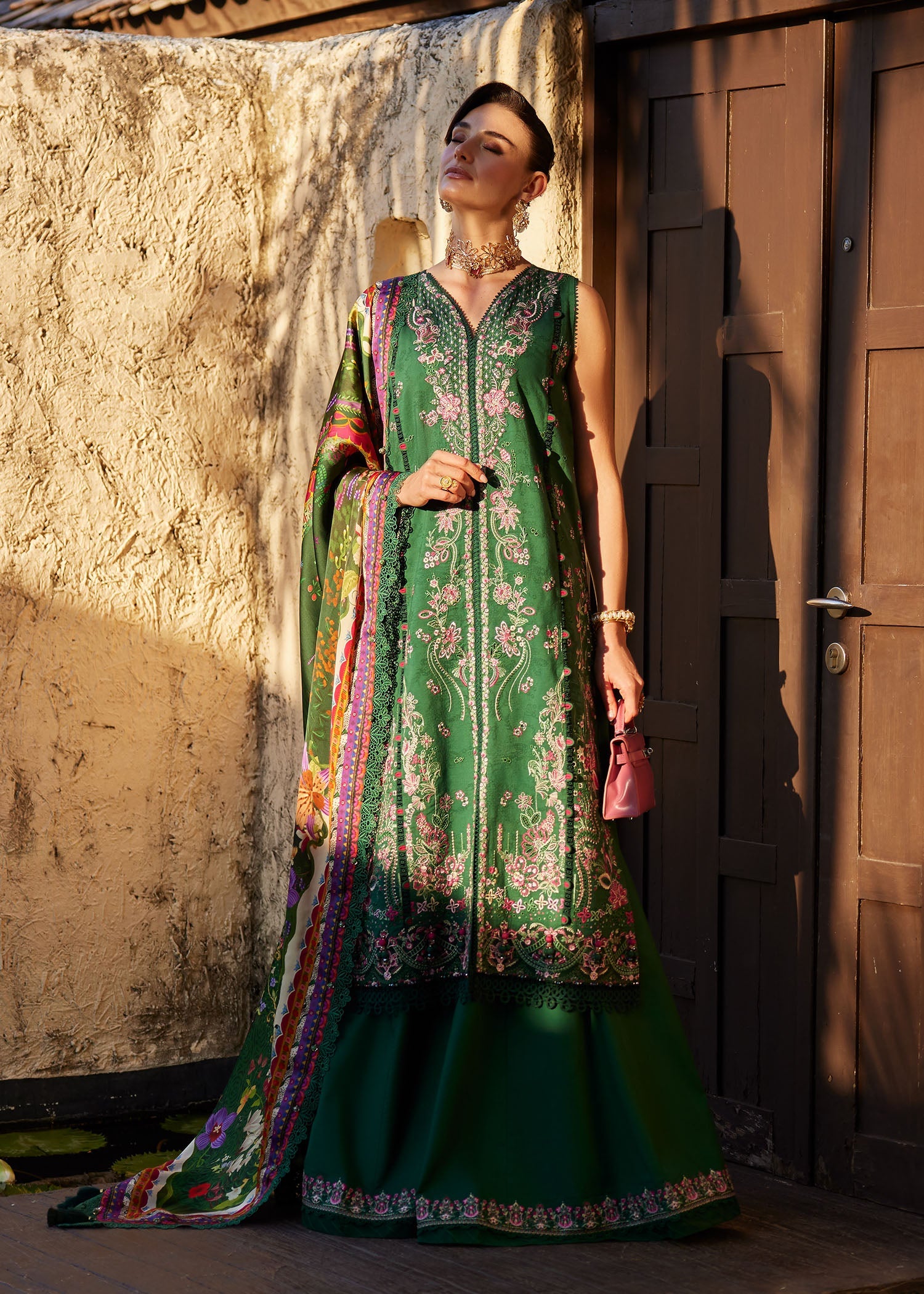 Ariya Luxury Lawn – Serena