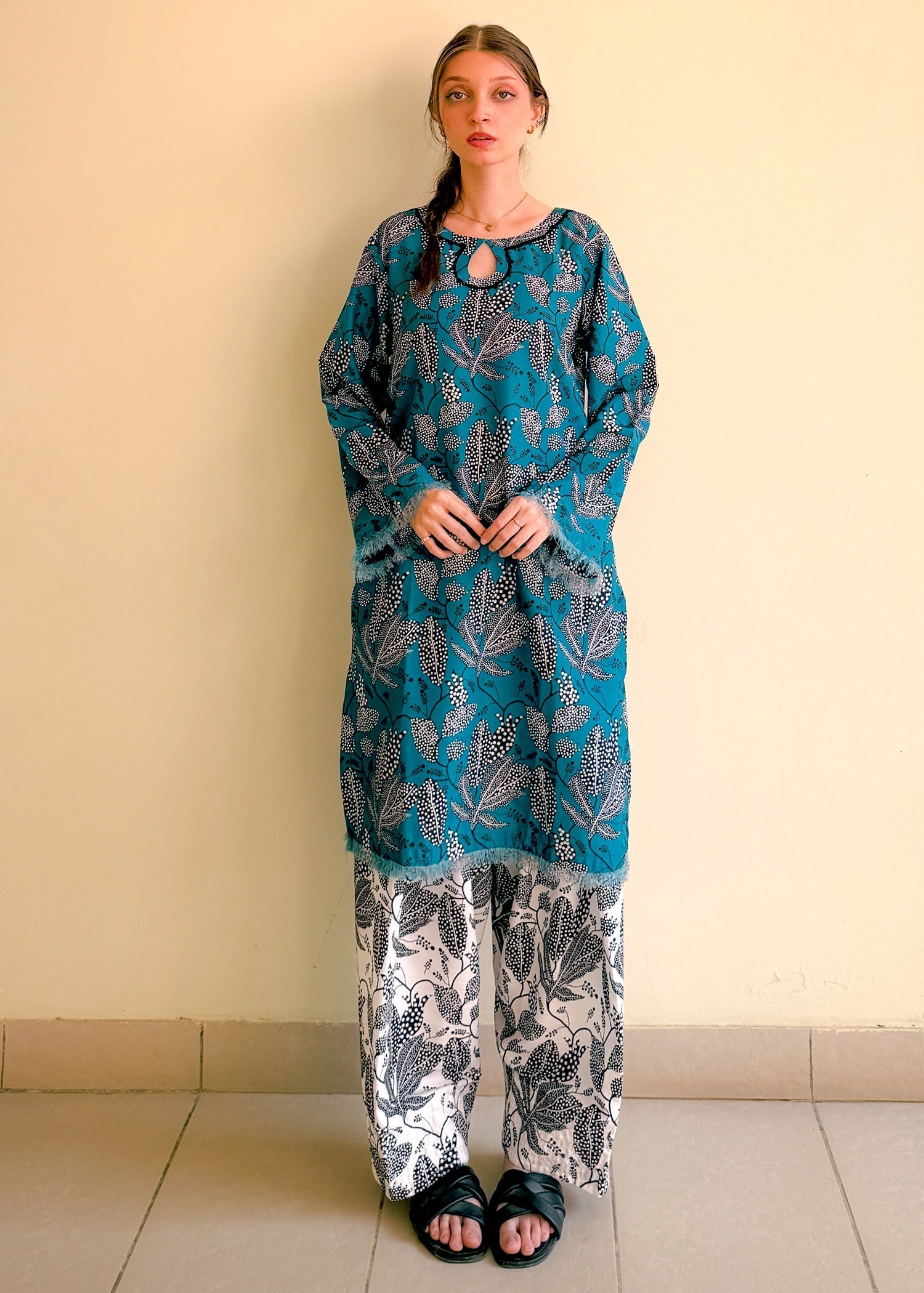 raw silk Kurta Set in White, teal