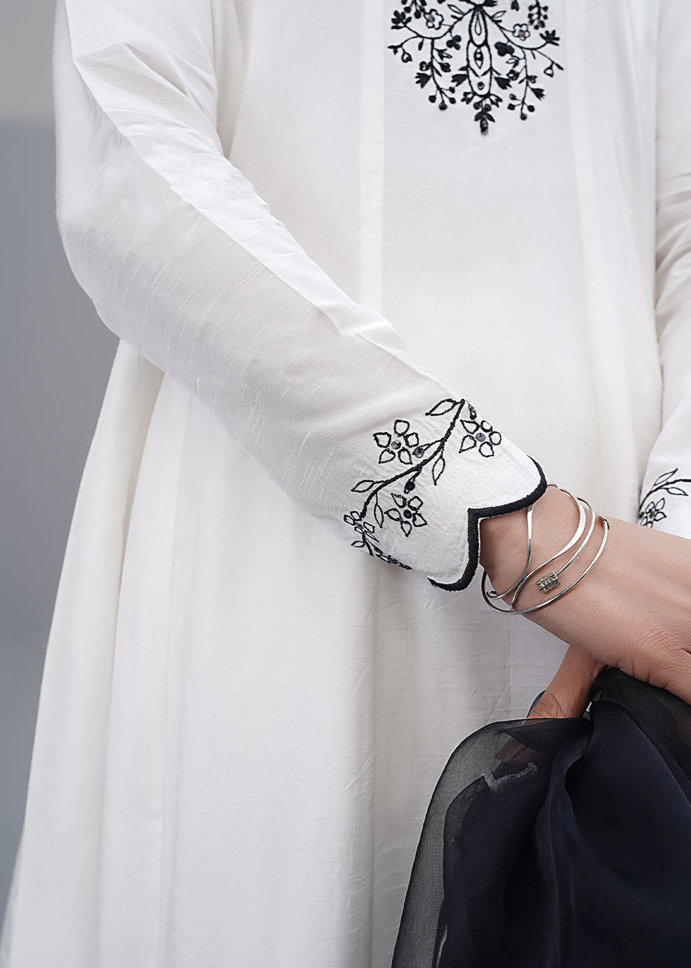 raw silk Pishwas in White
