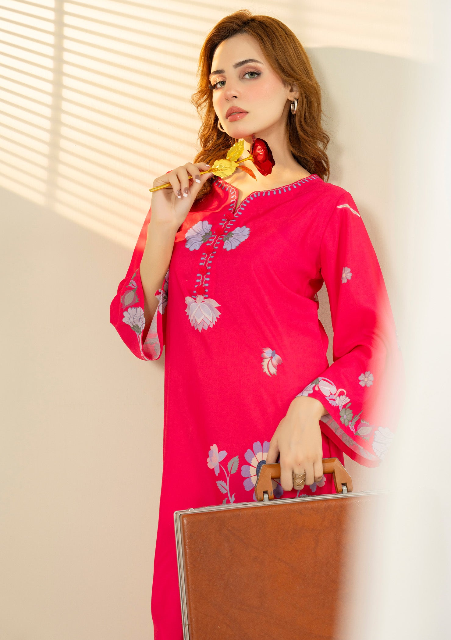 lawn Kaftan in Hot pink