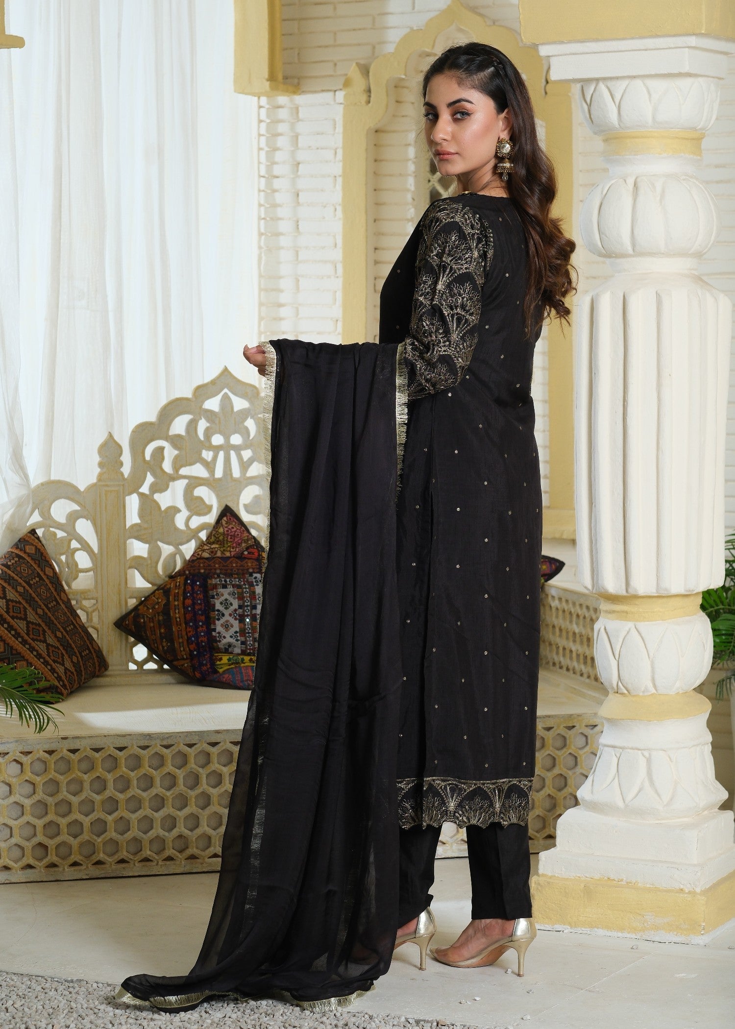 raw silk Kurta Set in Jet black