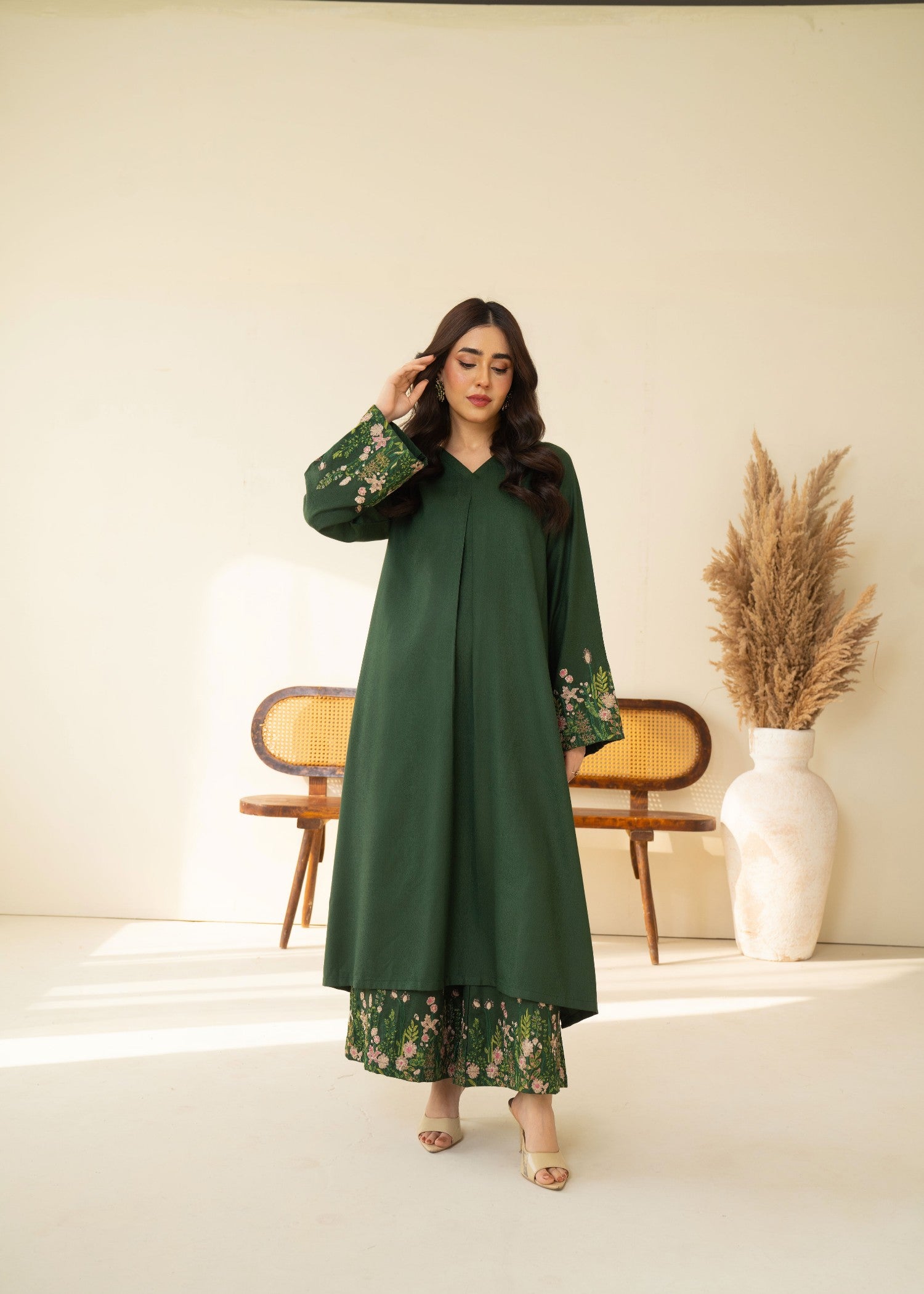 lawn cotton Kurta Set in Bottle green