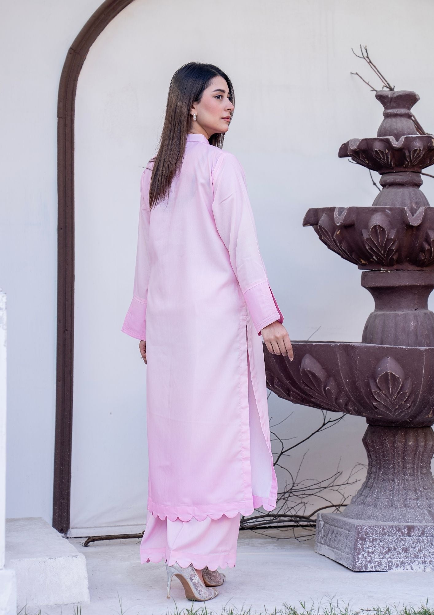 arabic lawn Kurta Set in Pink