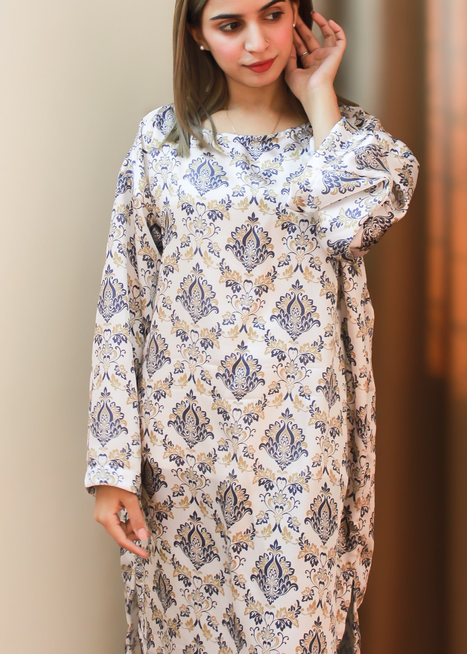 silk Kaftan in Dark blue, silver
