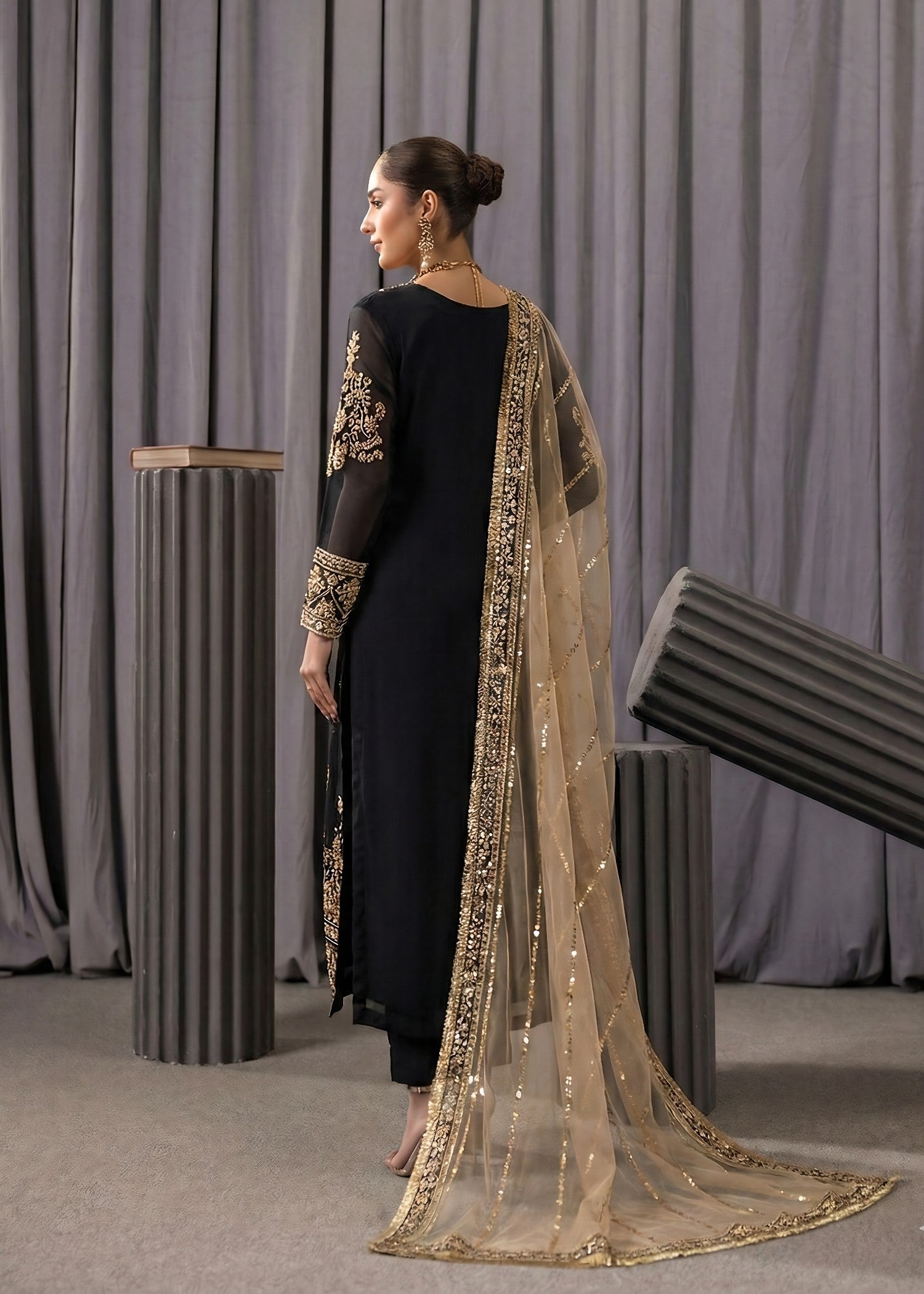 bemberg crinkle chiffon Kurta Set in Beige, black