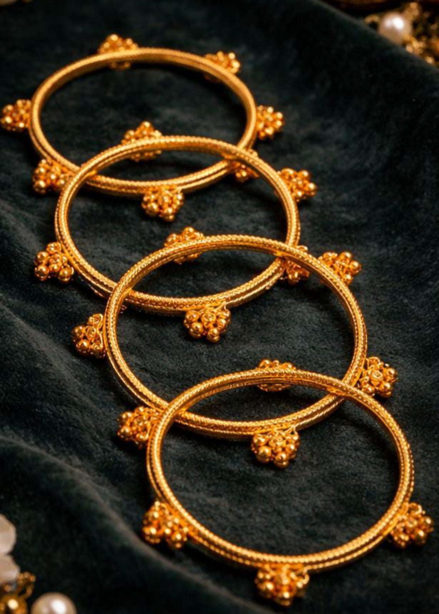 Bangles in Gold Color by - Trendy Women Bangles ACC0004