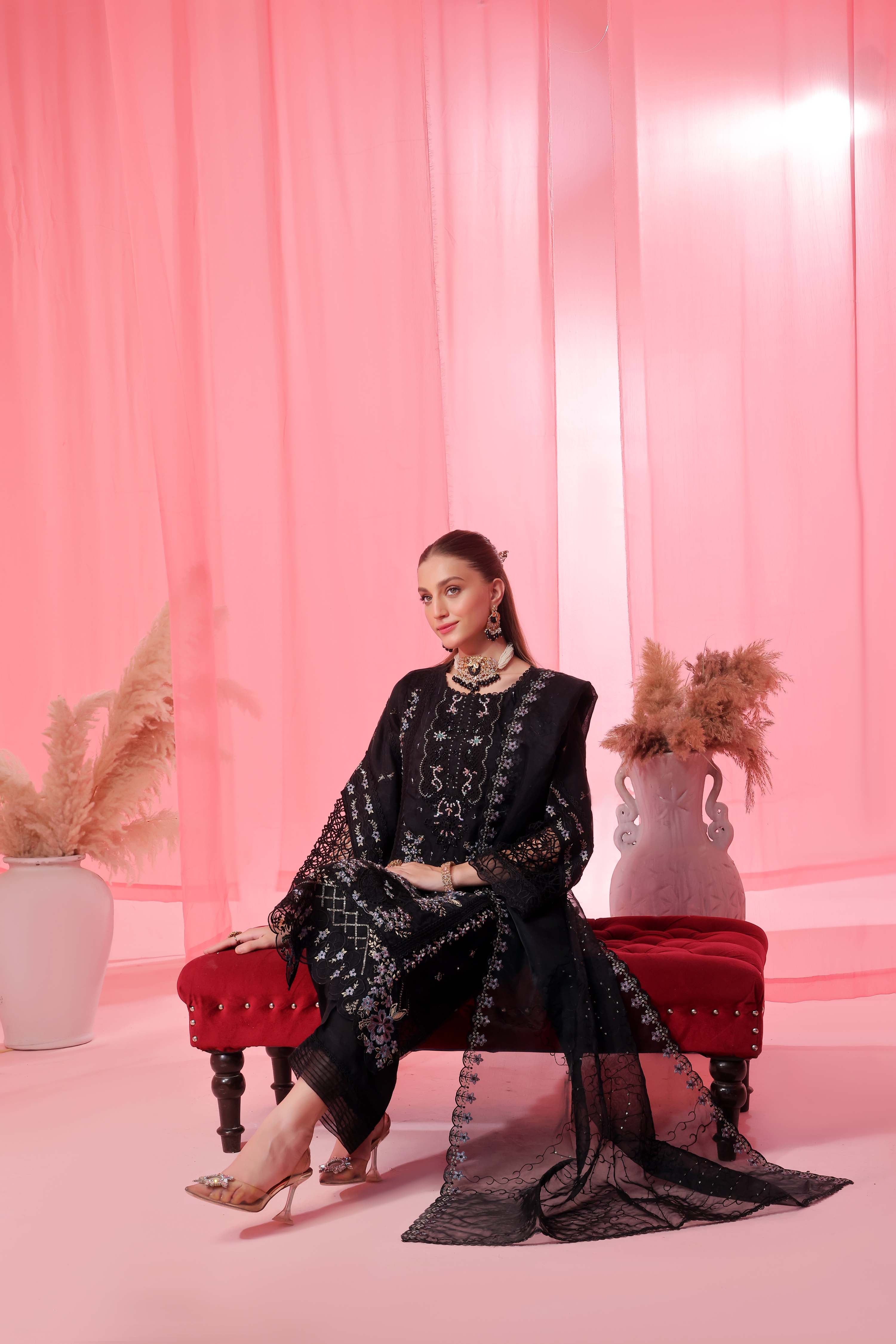 Noori RTW Organza Formal Pret – Nurelle