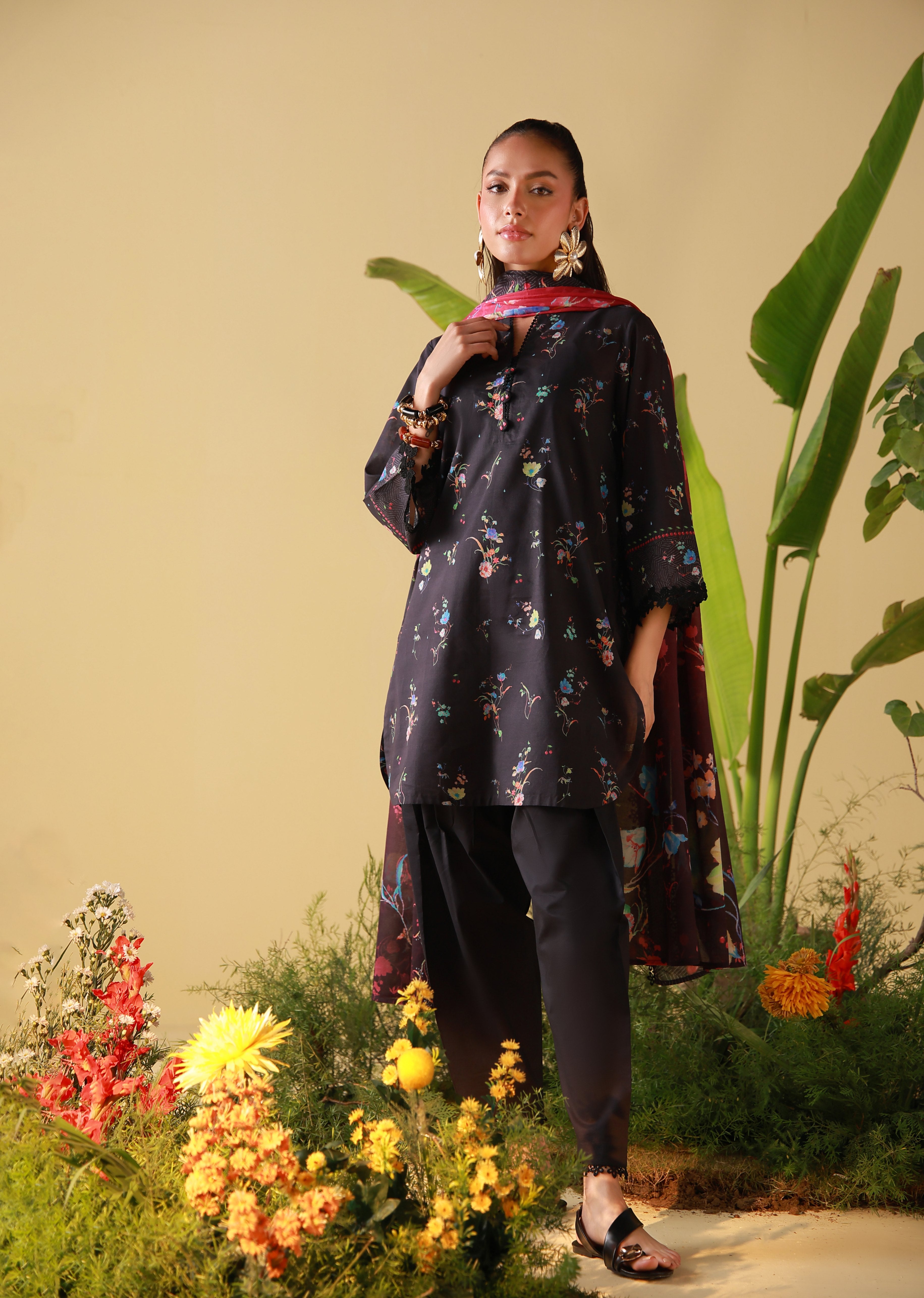 lawn Unstitched in Charcoal black