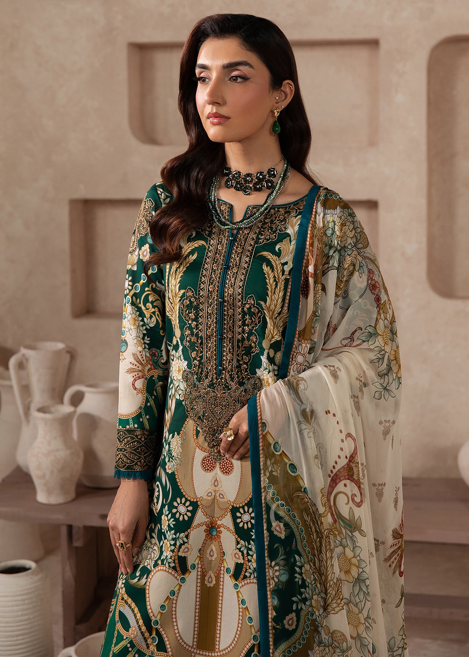 lawn Kurta Set in Ivory, green