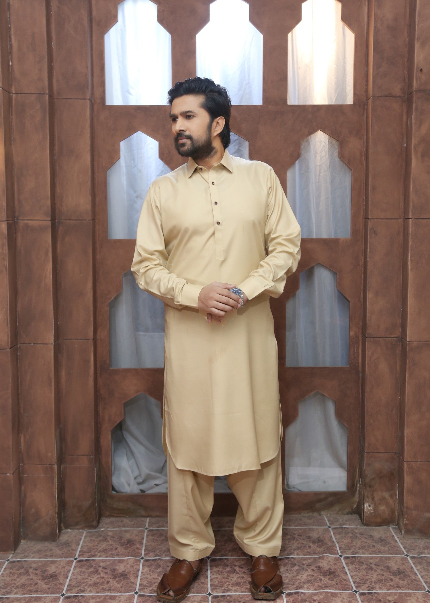 wash & wear Waistcoat in Beige