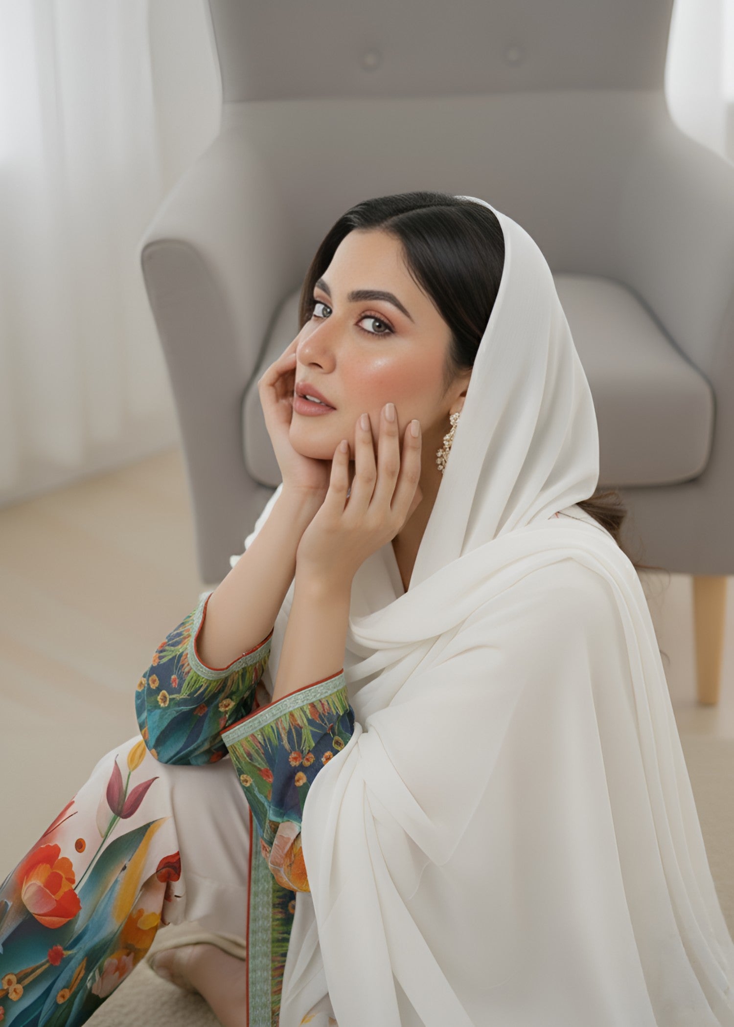 crepe Kurta Set in Off-white