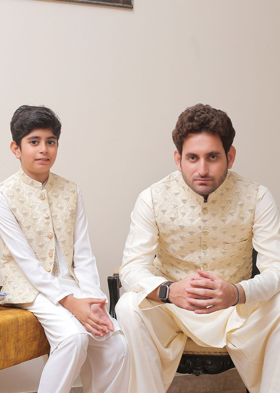 banarsi silk Waistcoat in Cream