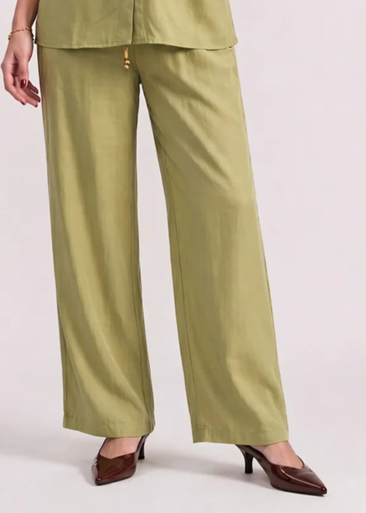 cotton Trousers in Sage green