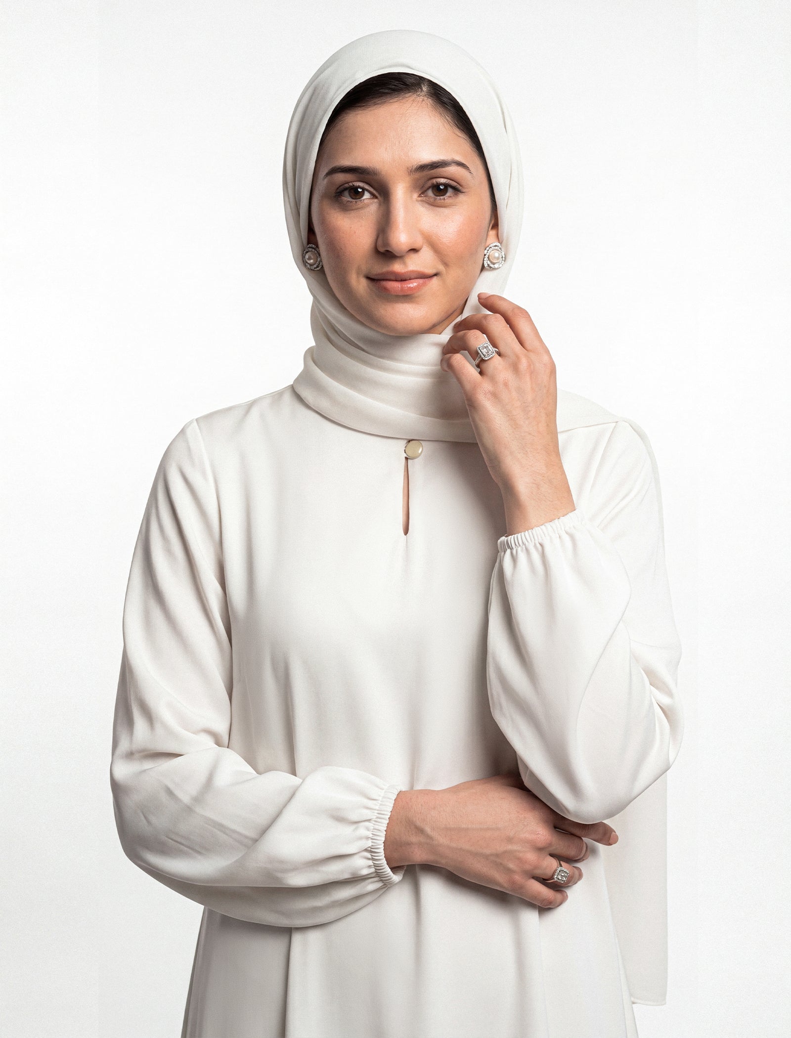 polyester Abaya in Ivory