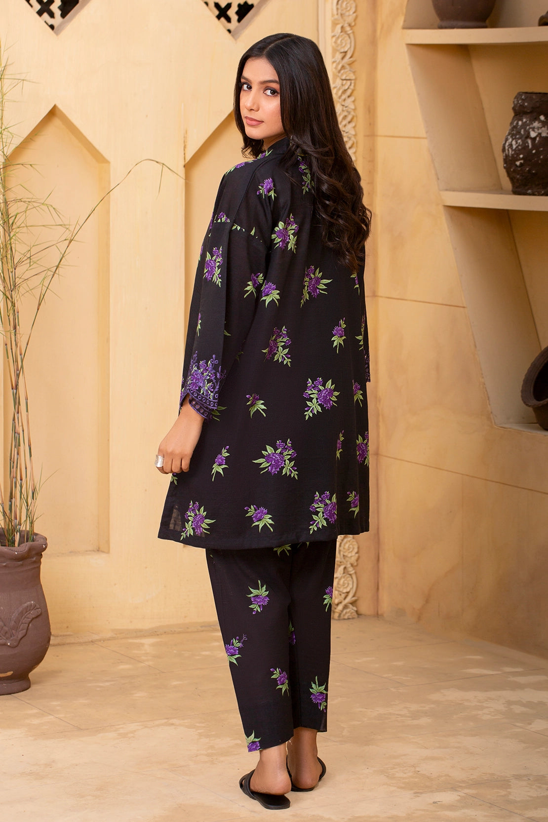 twill khaddar Unstitched in Black