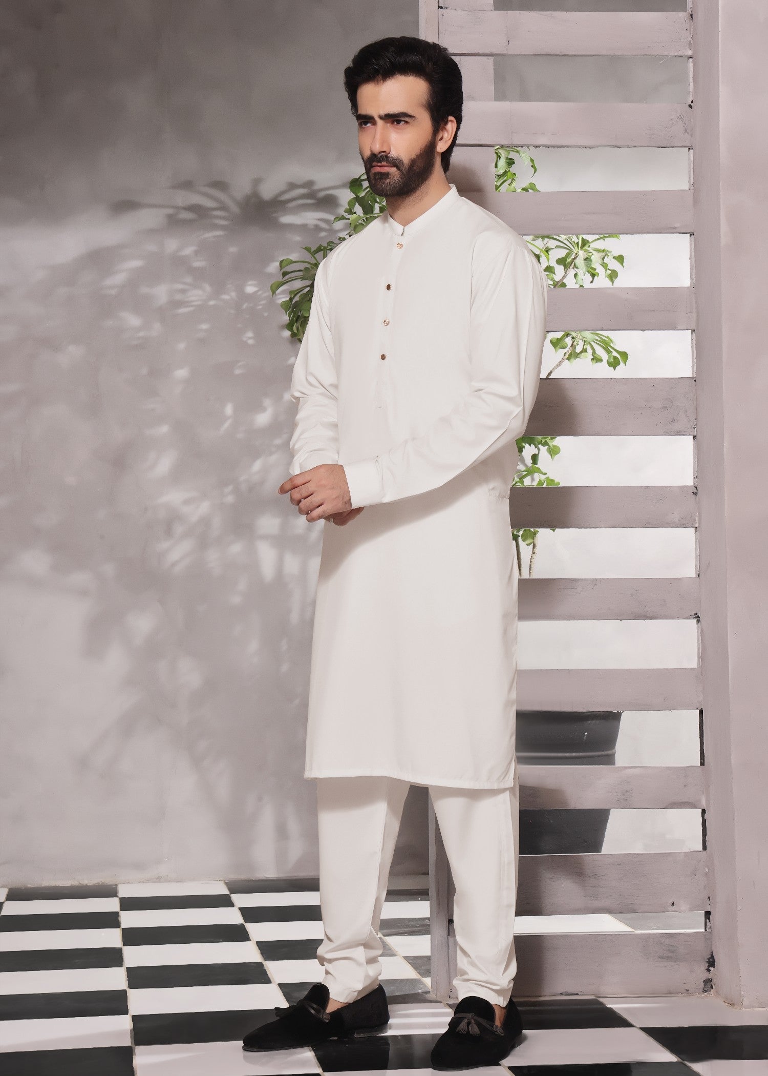 jamawar Prince Coat in Off-white