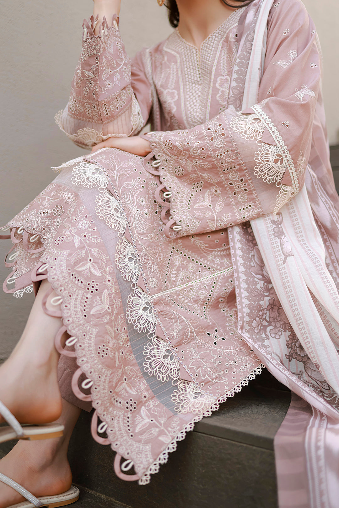 Chikankari Lawn – Z-4058