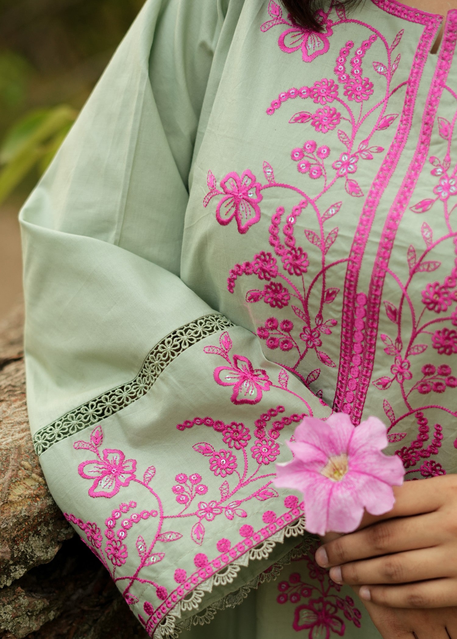 lawn cotton Kurta Set in Pistachio green