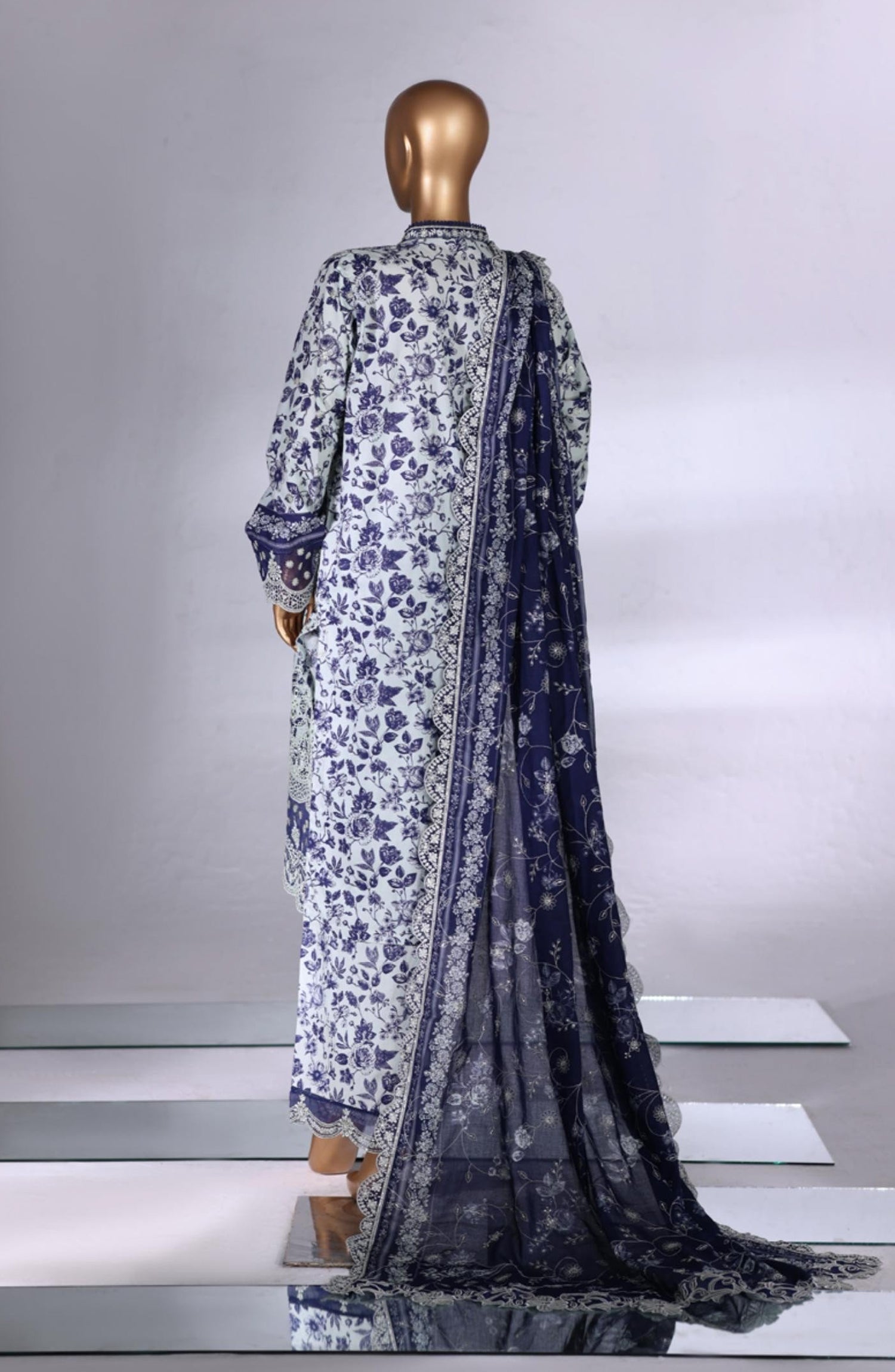 Stitched Lawn Suit – B-4