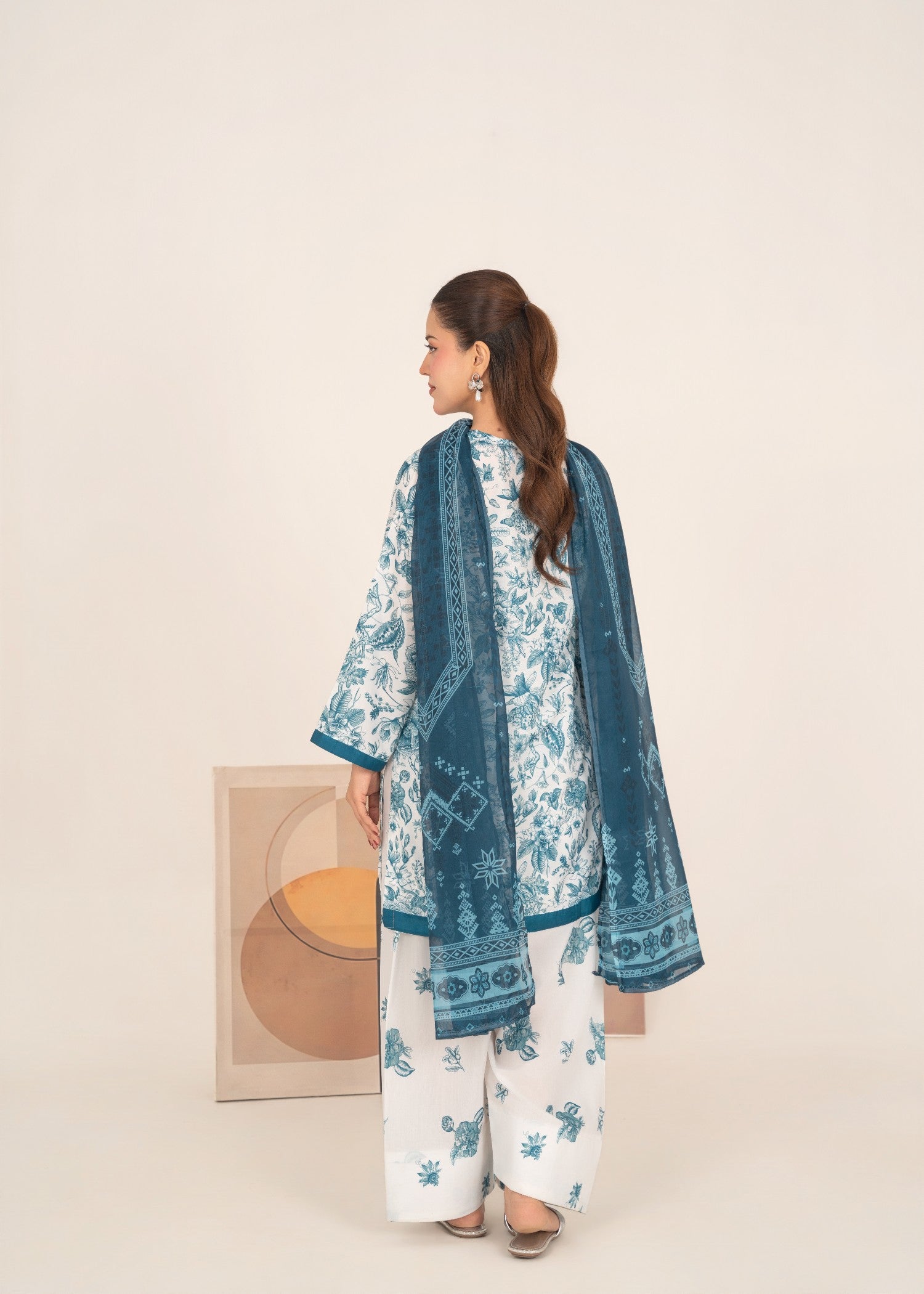 poly lawn Kurta Set in White, cobalt blue
