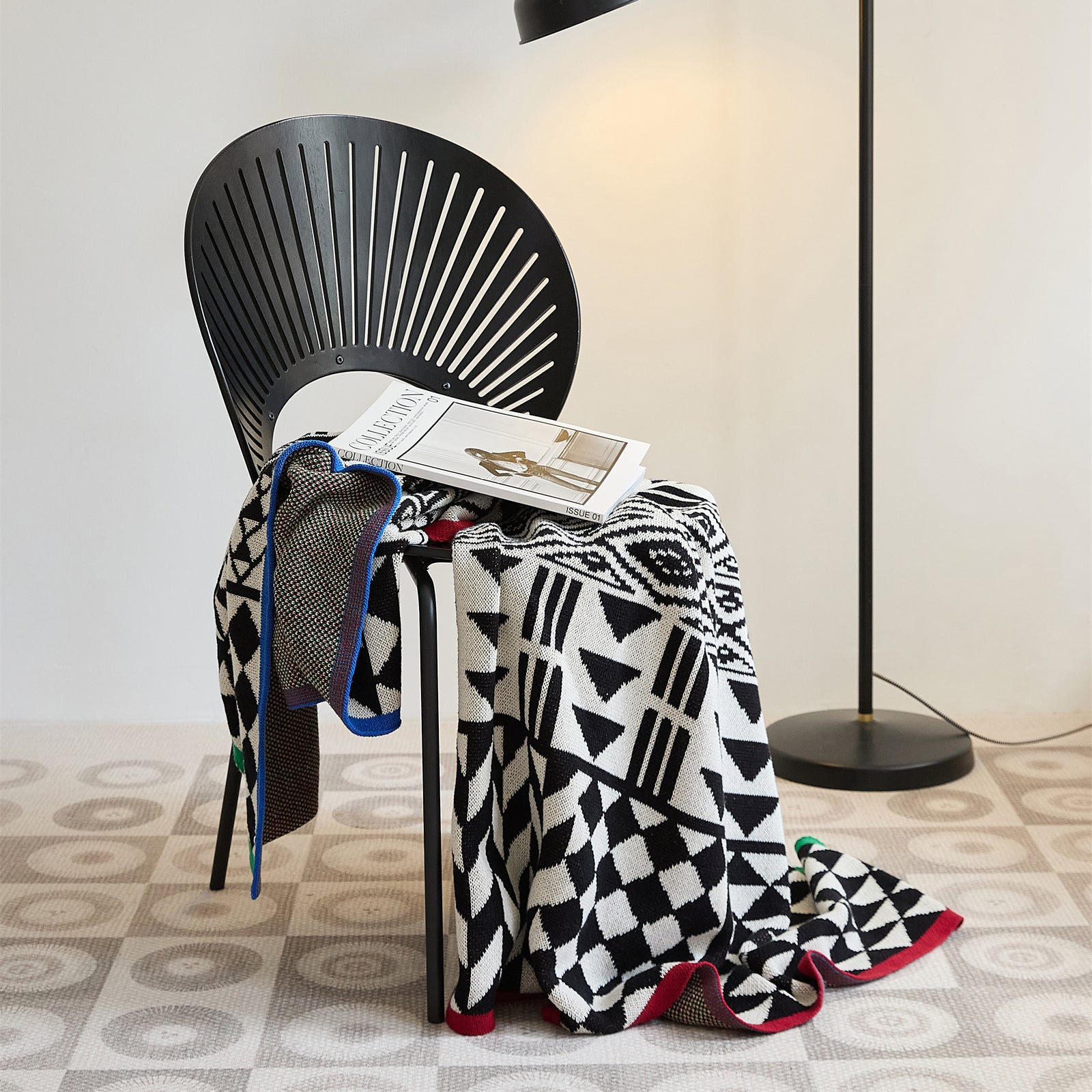 Elegant Geometric Pattern Cotton Blanket with Stripe Edge