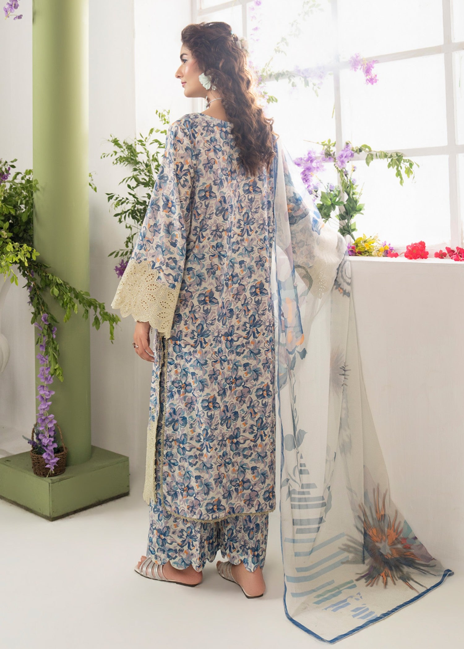 lawn cotton Kurta Set in Sky blue, linen